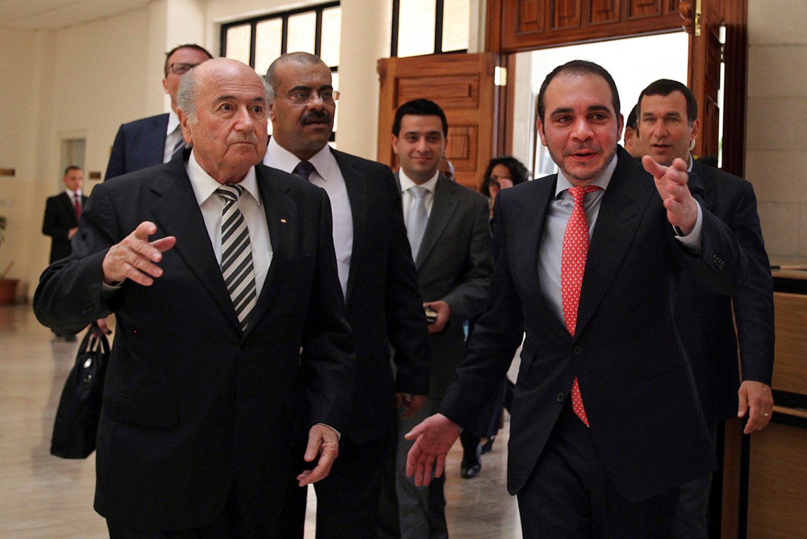 Jordaania prints asub Blatterit ametist puksima ja püüdma FIFA presidenditooli