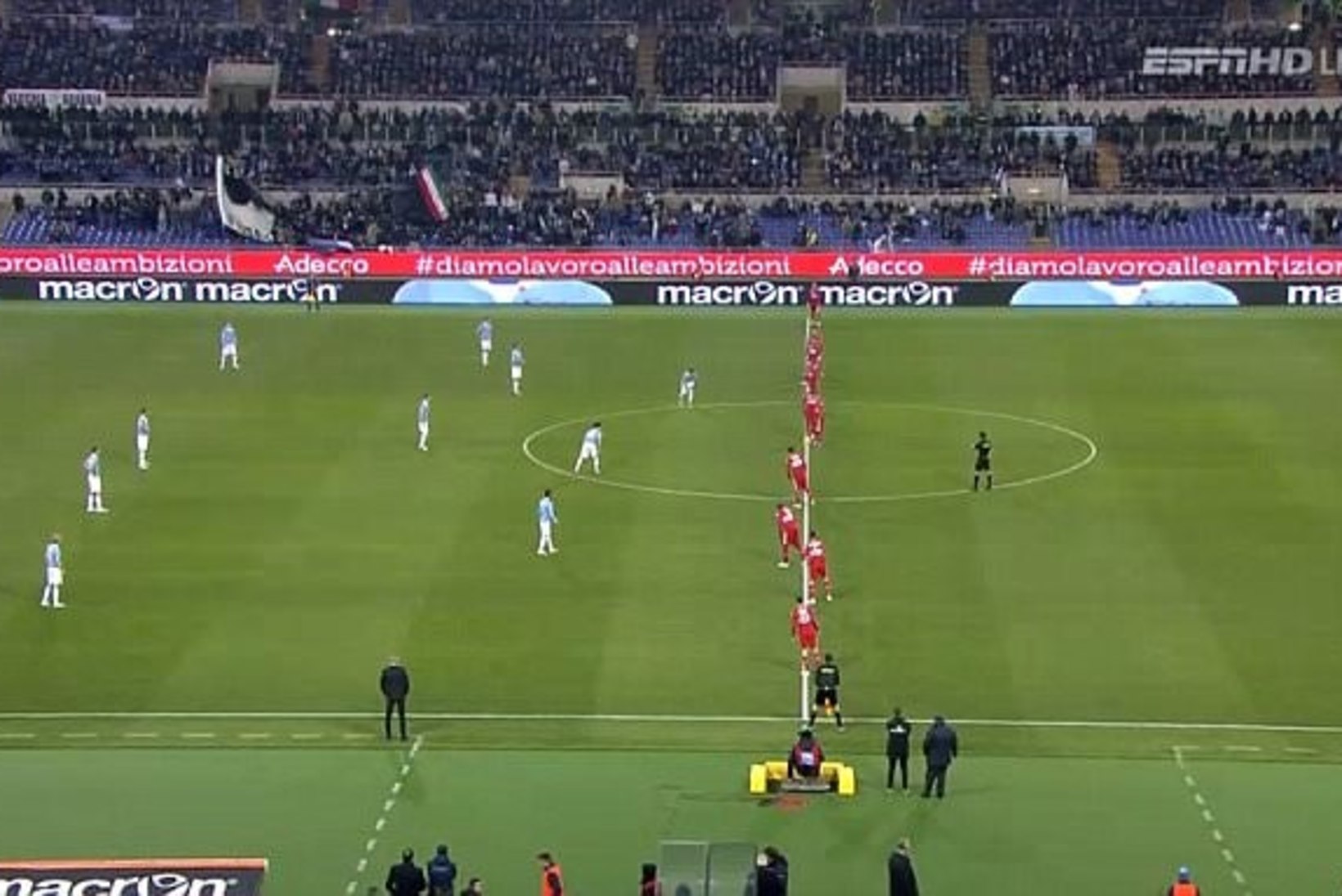 VIDEO: Itaalia tipptiim üritas vastaseid erakordse taktikaga haneks tõmmata. Marko Kristal: treener on vist liiga palju NFLi vaadanud