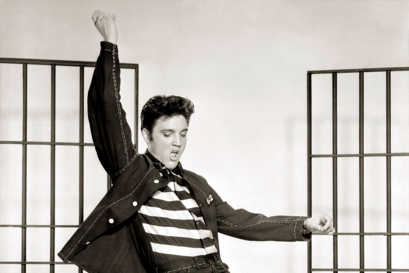 Muusikavideod said alguse just Elvis Presleyst