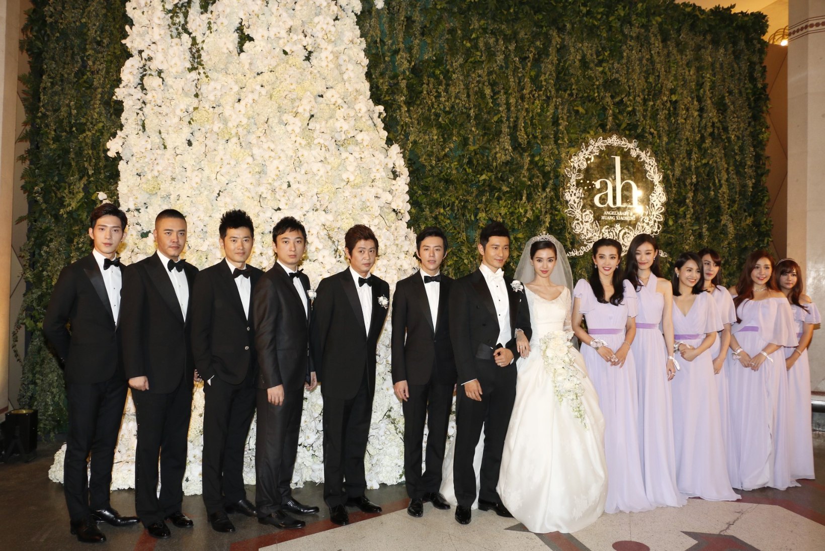 FOTOD | Hiina Kim Kardashian pidas 30 miljoni eurosed pulmad