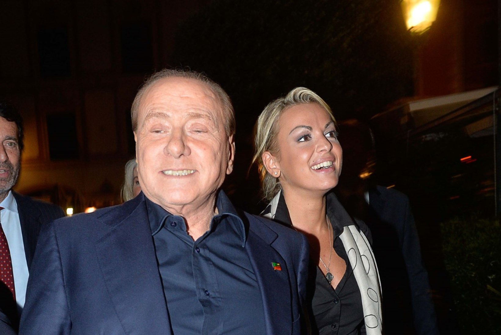 Silvio Berlusconi kinkis kallimale villa