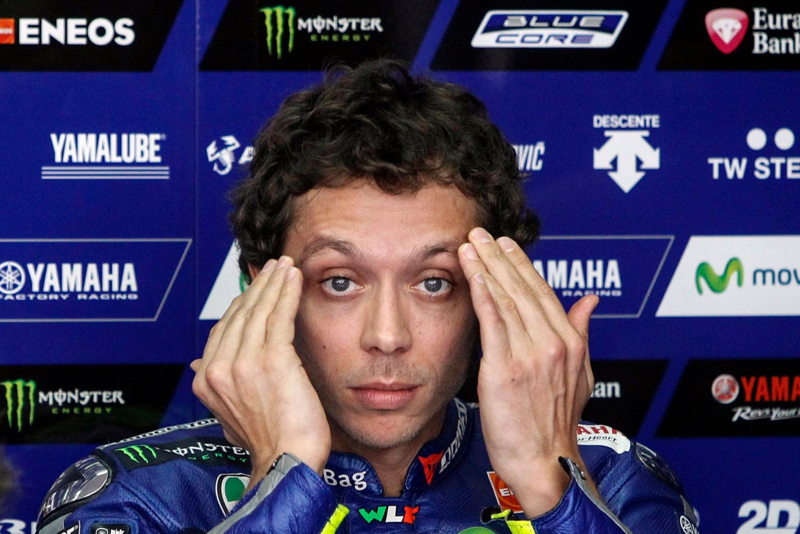 SÜÜDI! Konkurenti kukkuma sundinud Valentino Rossi alustab otsutavat etappi viimaselt stardikohalt