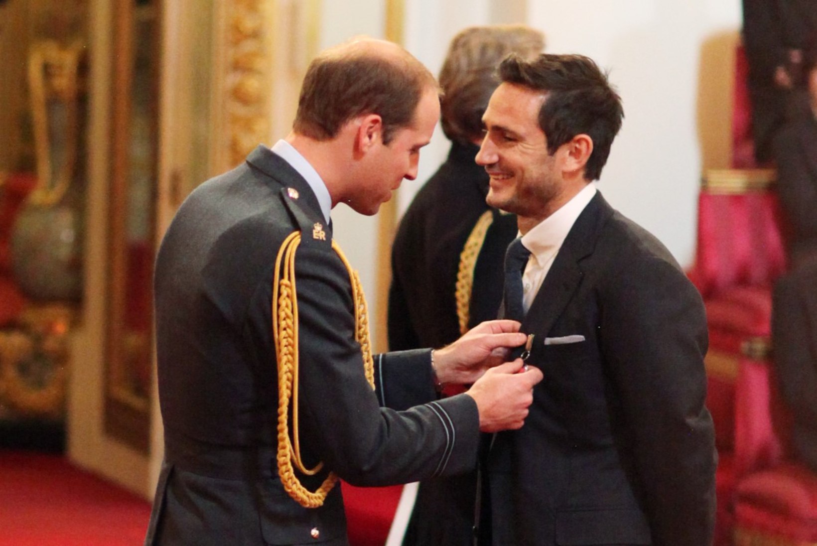 UHKED FOTOD | Frank Lampard sai prints Williamilt ordeni rinda