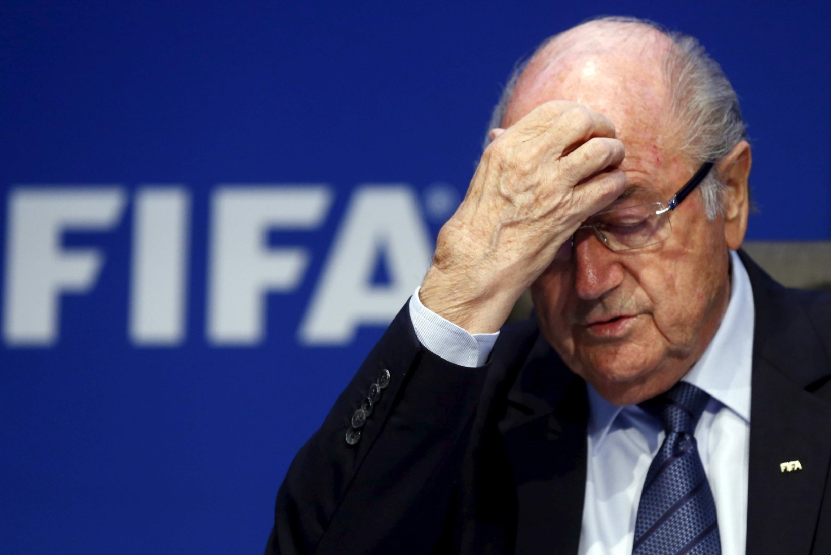 Kaos maailma jalgpallis – Blatter  ja Platini ametist kõrvaldatud