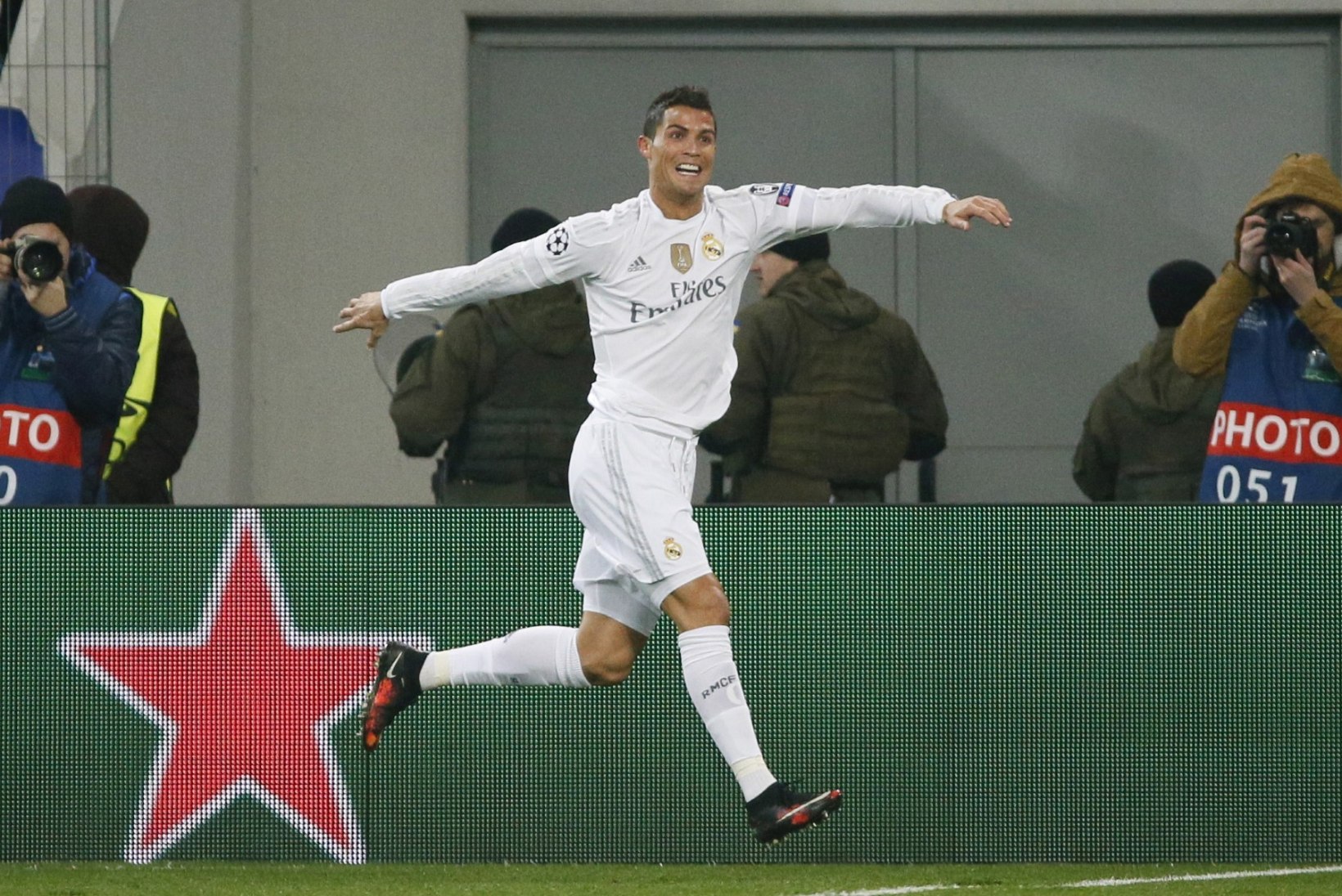LUSTAKAS VIDEO | Cristiano Ronaldo triblas iseennast murule siruli