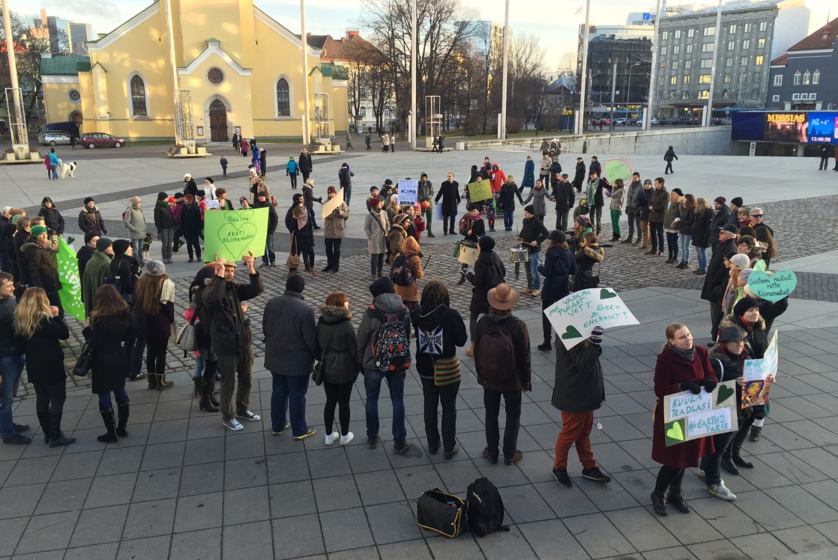 ÕHTULEHE VIDEO JA GALERII | Meil ei ole planeet B-d ehk Tallinnas peeti kliimamarssi