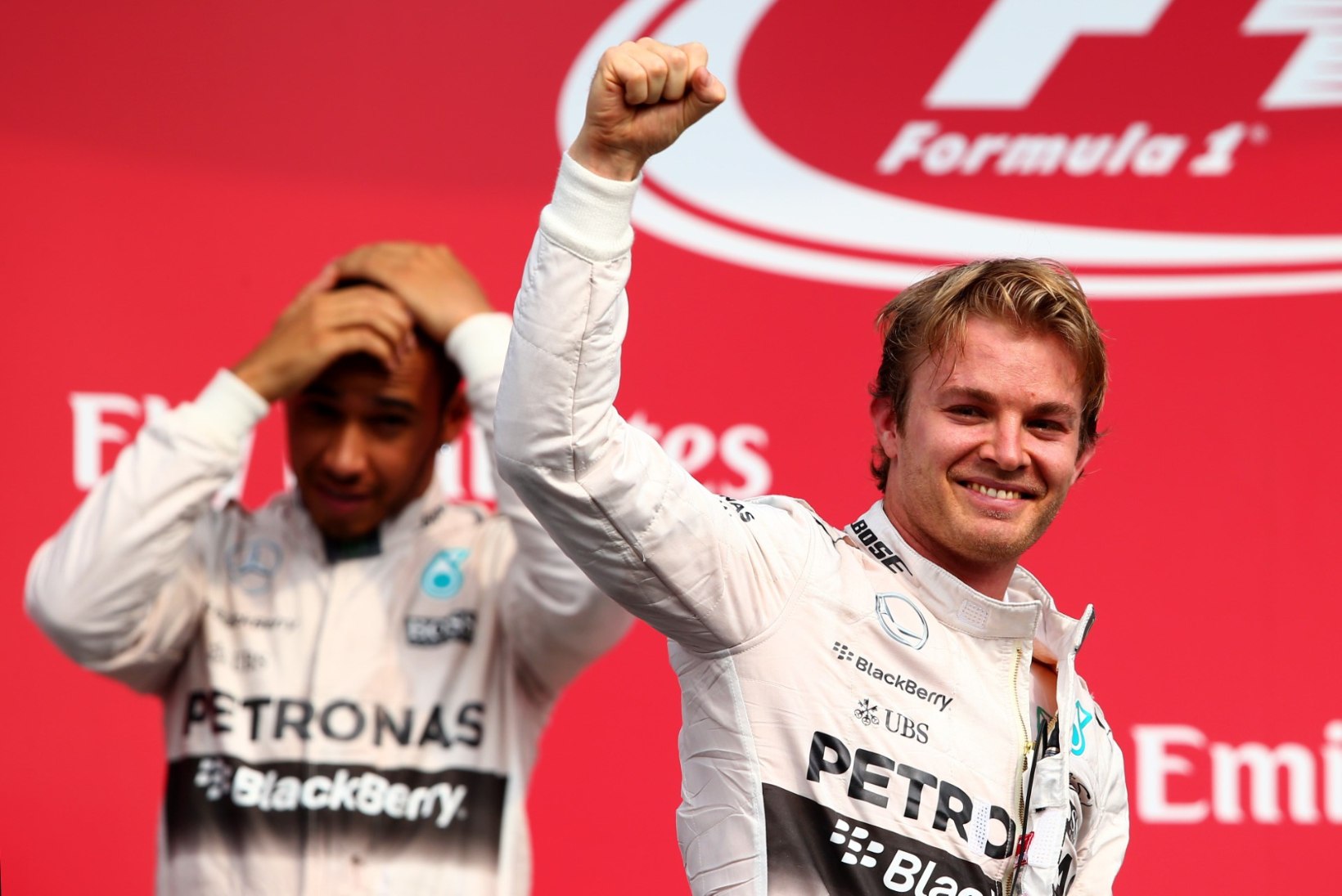 Maailmameister Hamilton suskas Rosbergi iroonilise torkega