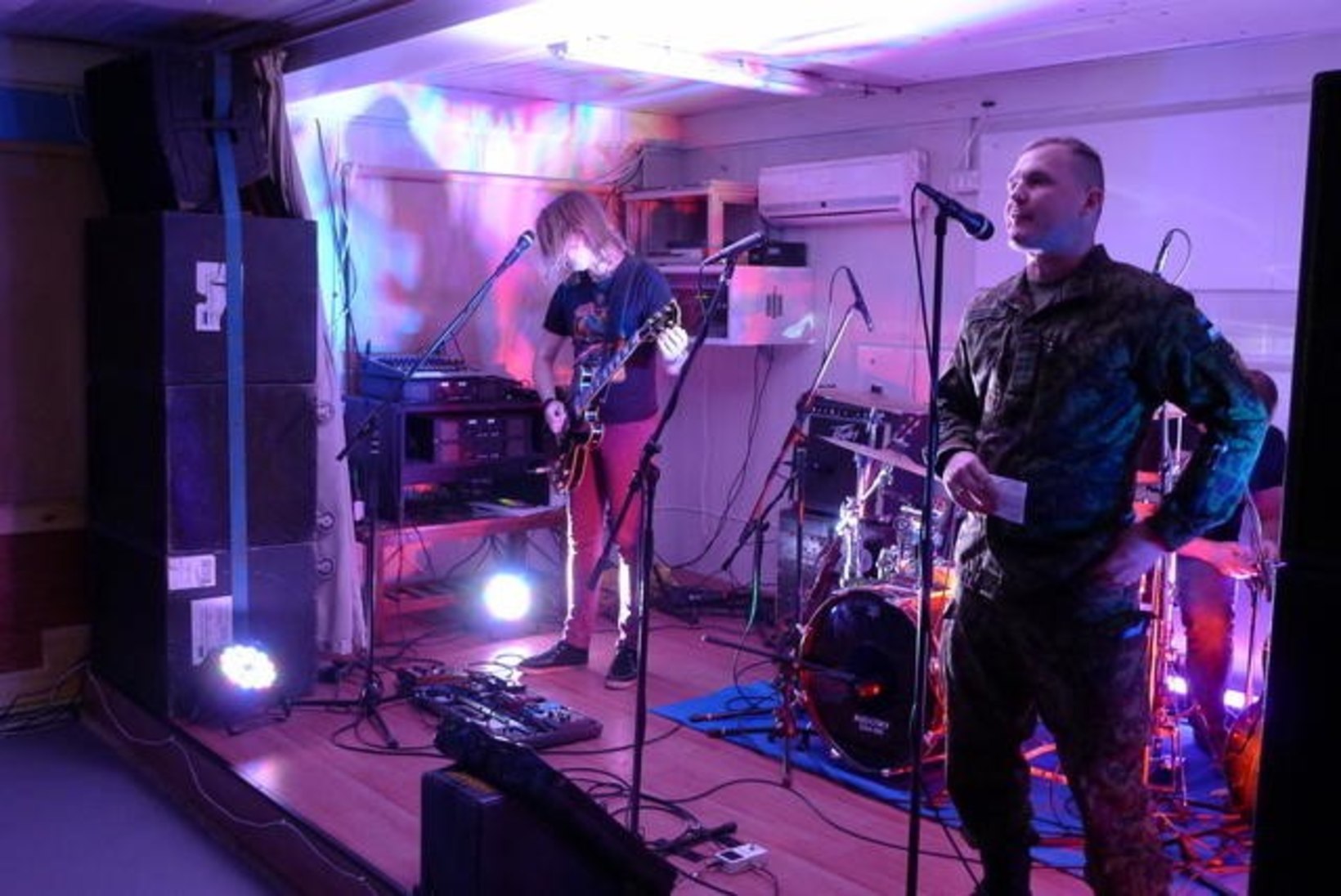 FOTOD | Super Hot Cosmos Blues Band esines Liibanonis Eesti, Soome ja Iiri kaitseväelastele