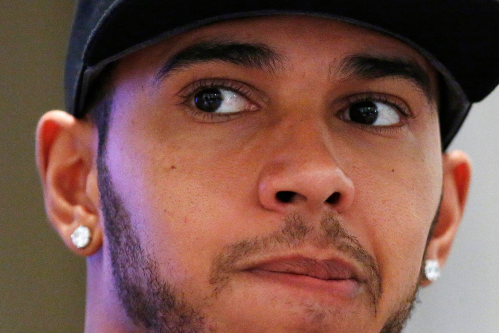 VAATA AGA! Lewis Hamilton kaalub tõsiselt muusikukarjääri
