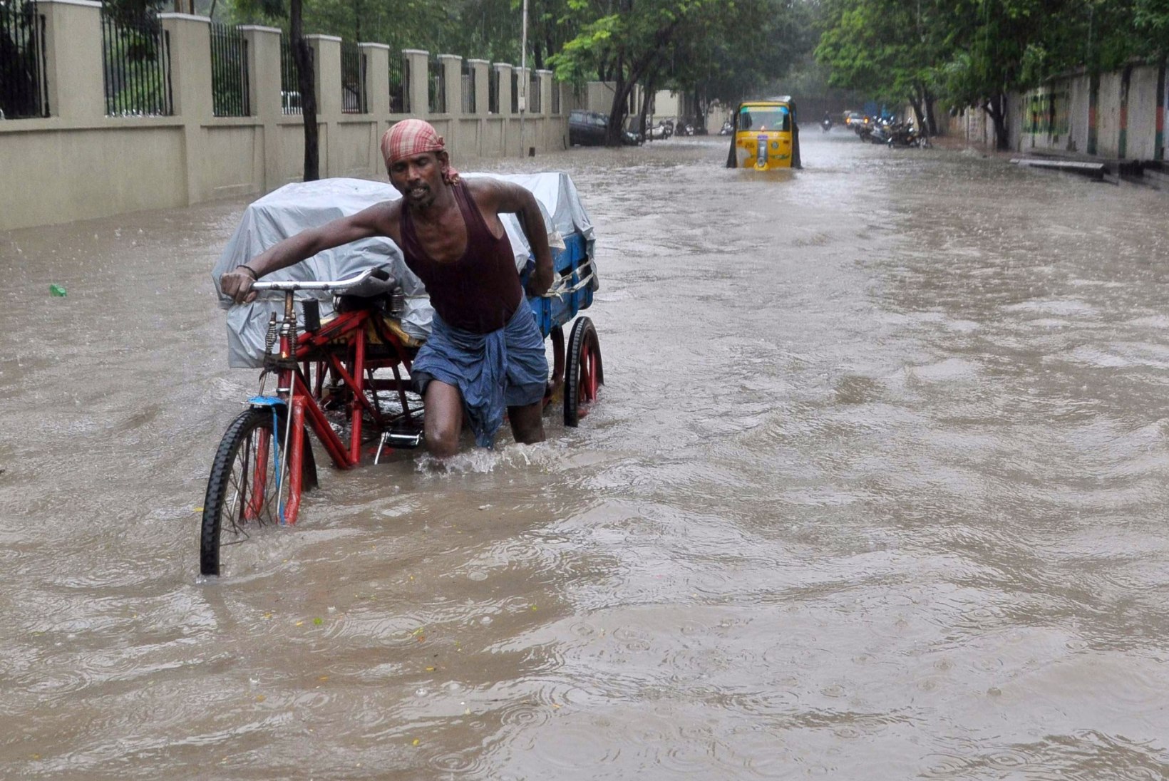 FOTOD | India üleujutustes on hukkunud vähemalt 190 inimest