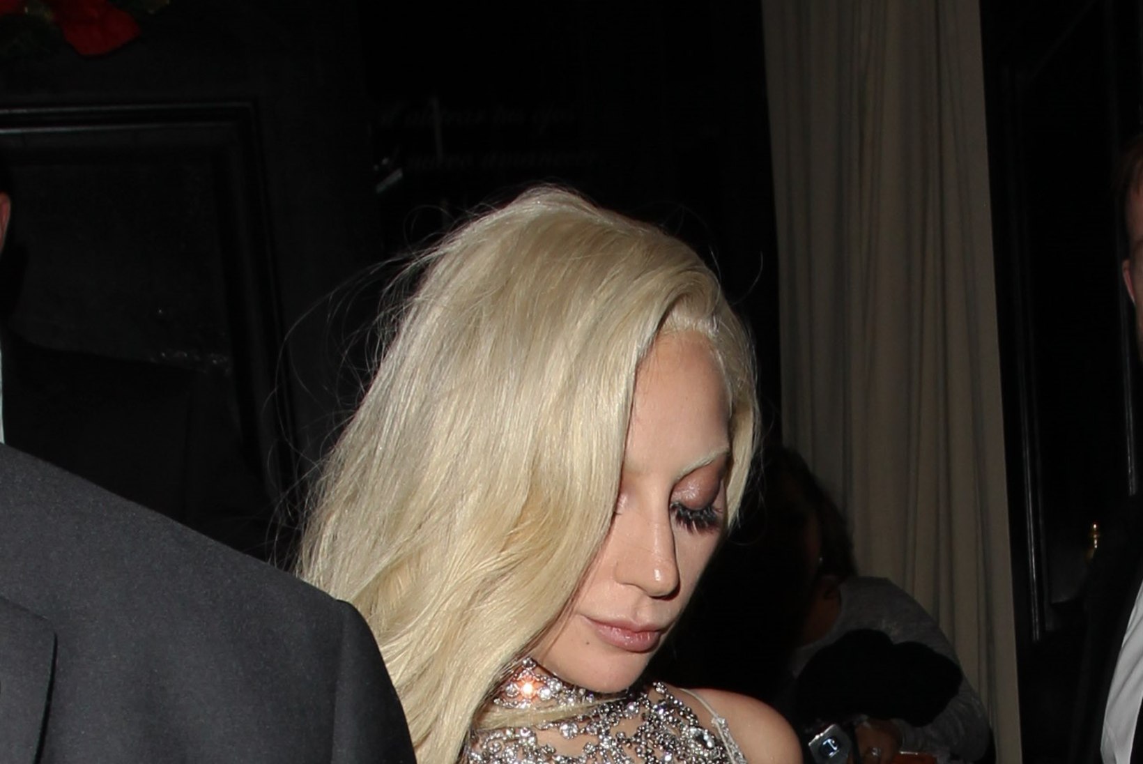 PILTUUDIS: Lady Gaga oli püstihädas oma läbipaistva kleidiga
