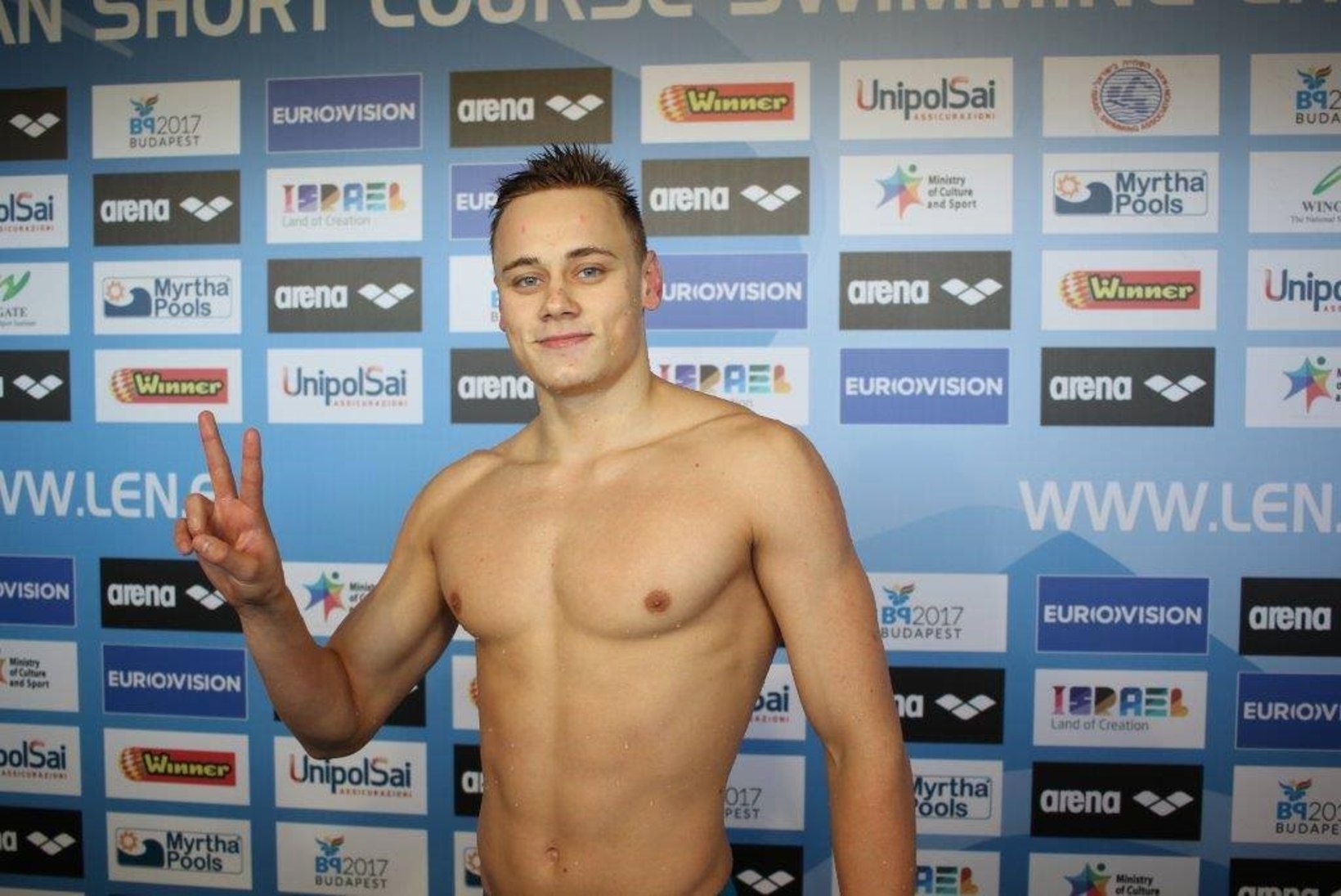 Rahvusrekordiga EMil poolfinaali ujunud 17aastane Zaitsev: olen väga üllatunud!