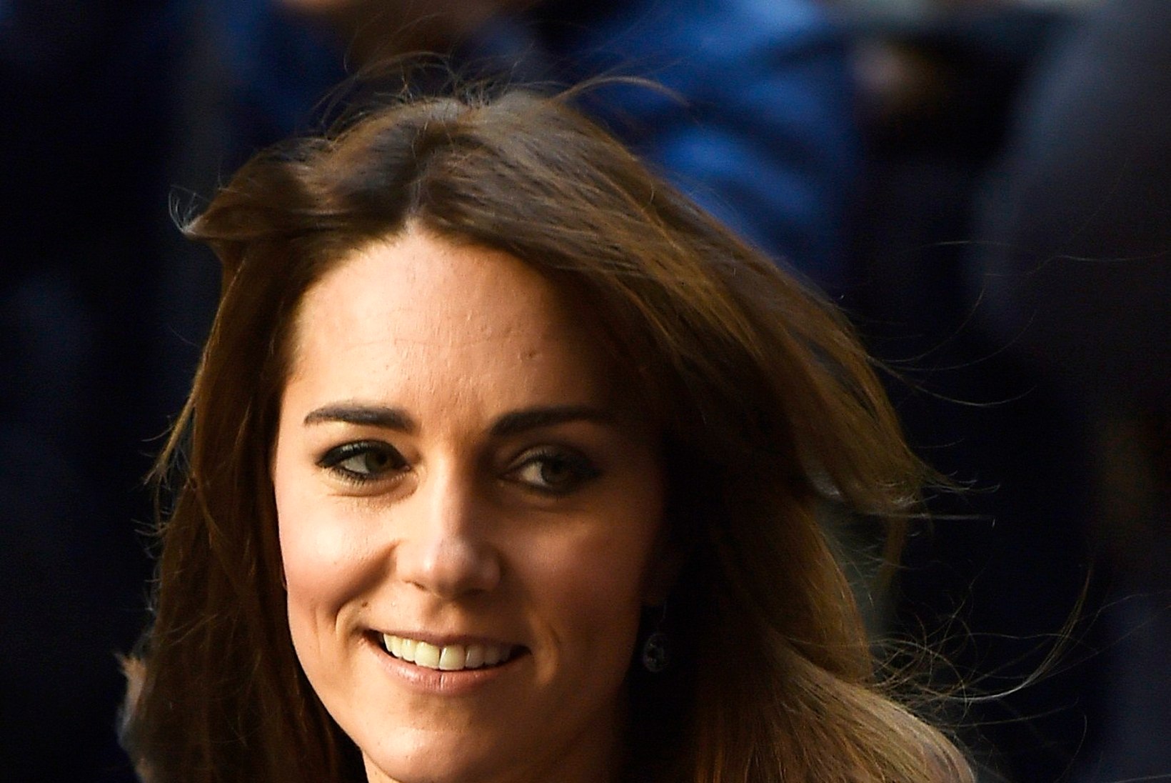 FOTOD | Hertsoginna Catherine näitas lühemaid juukseid
