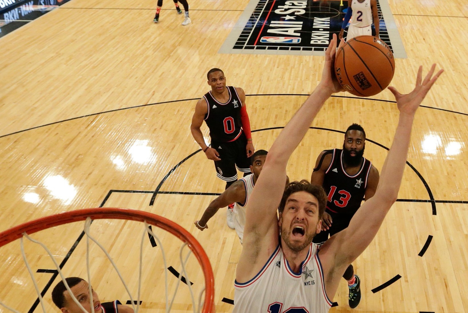 VIDEOŠÕU: Korvpall on imeline - NBA tähtede mängu parimad palad!