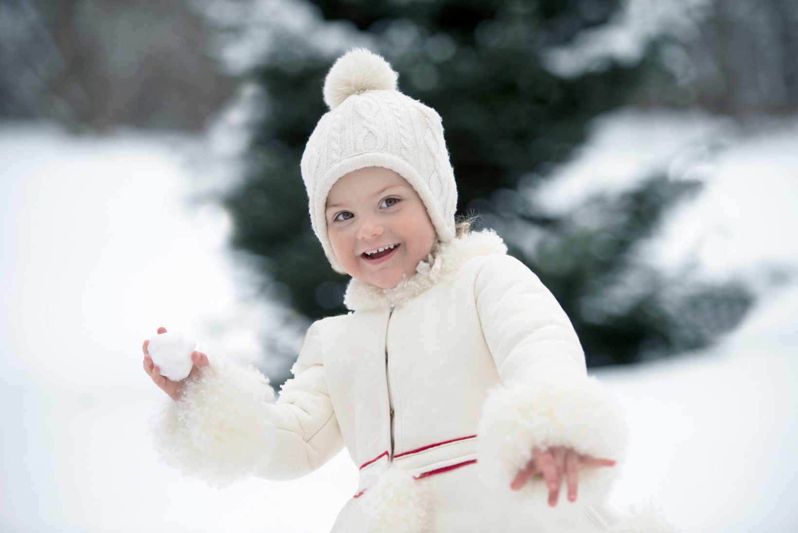 FOTOD: Rootsi väike printsess tähistab täna 3. sünnipäeva