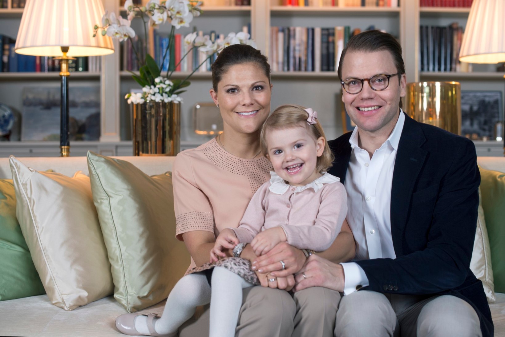 FOTOD: Rootsi väike printsess tähistab täna 3. sünnipäeva