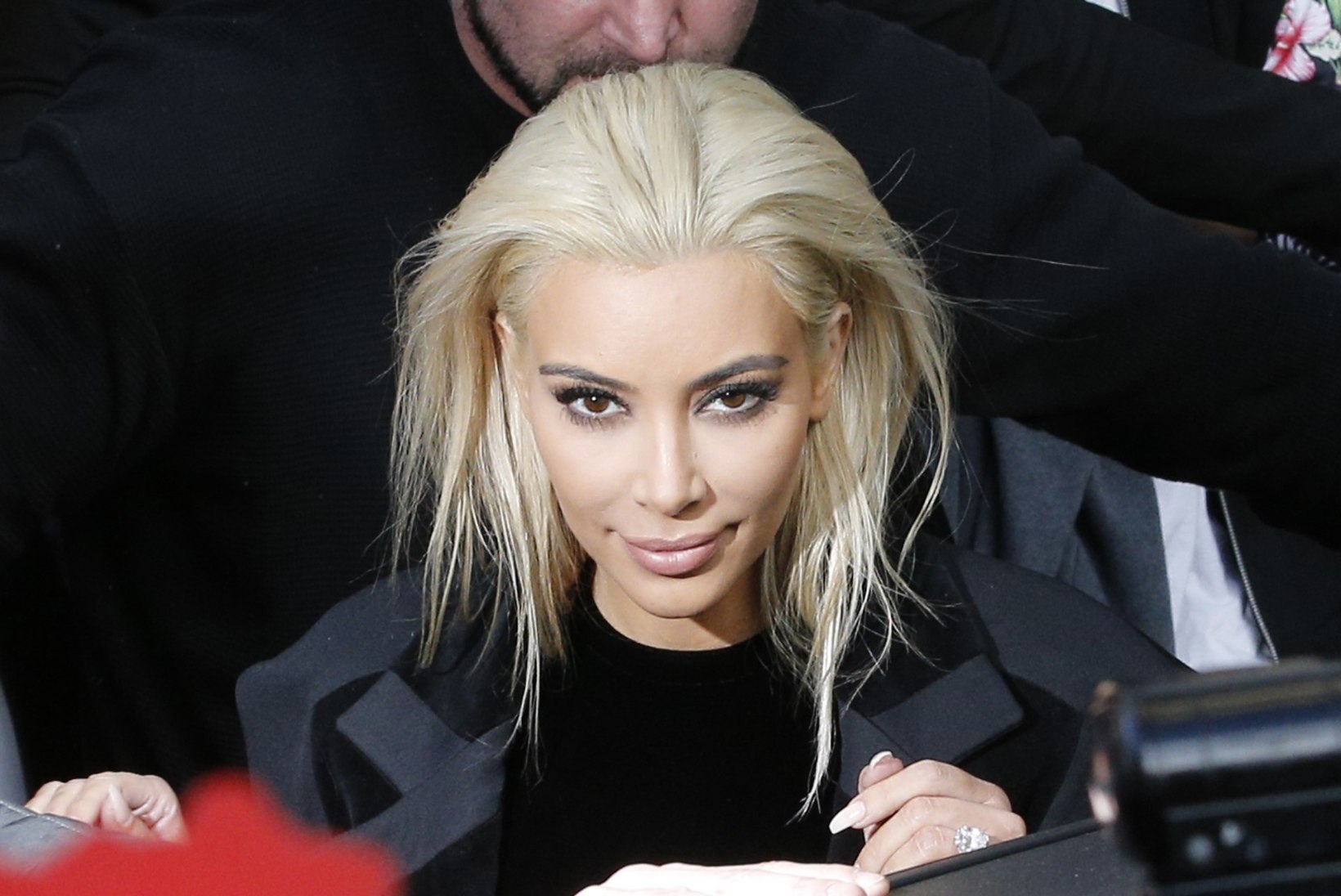 FOTOD: Kim Kardashian värvis juuksed plaatinablondiks!