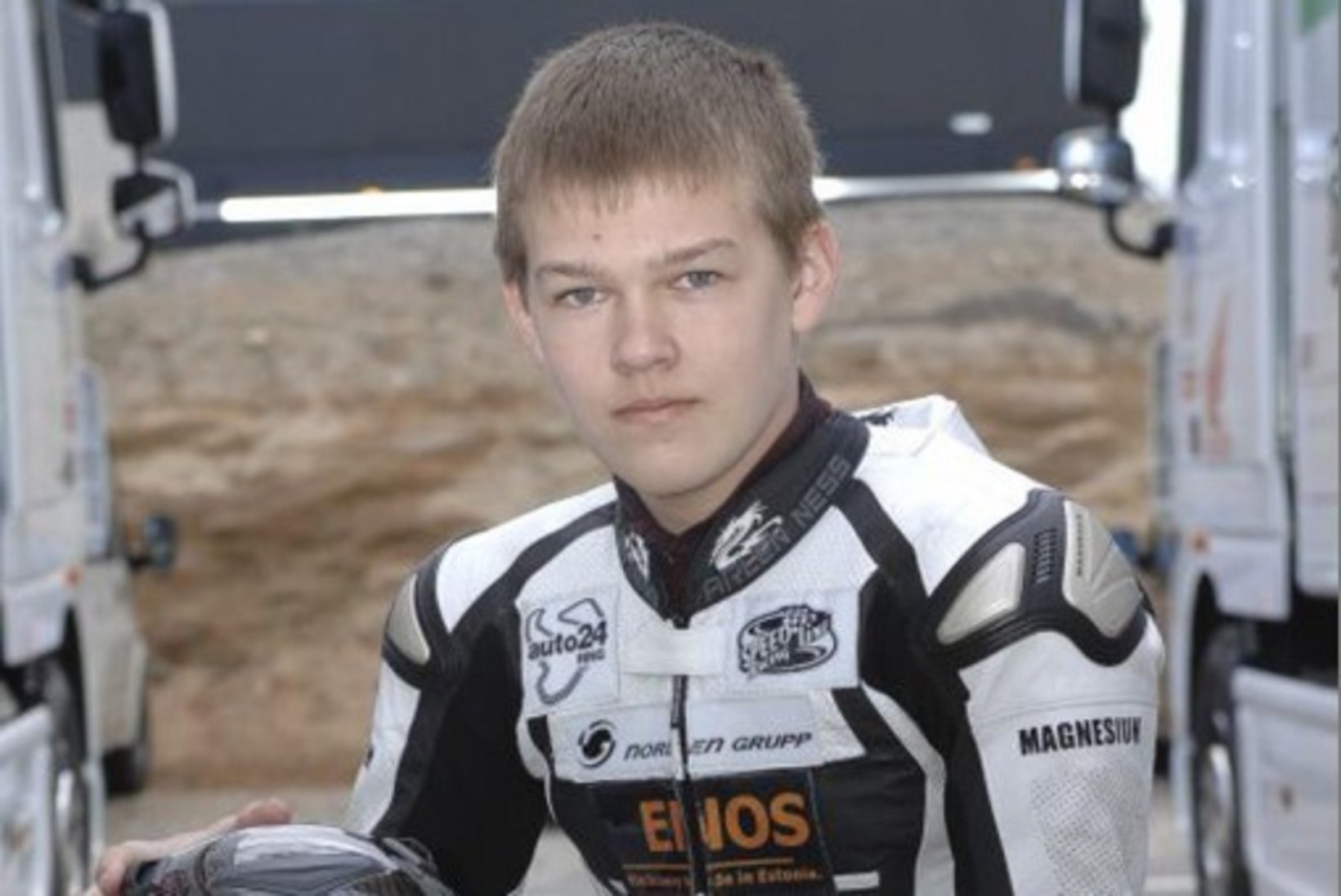 SUPER: 17-aastane eestlane võitis Euroopa motoringrajasarja kvalifikatsiooni!