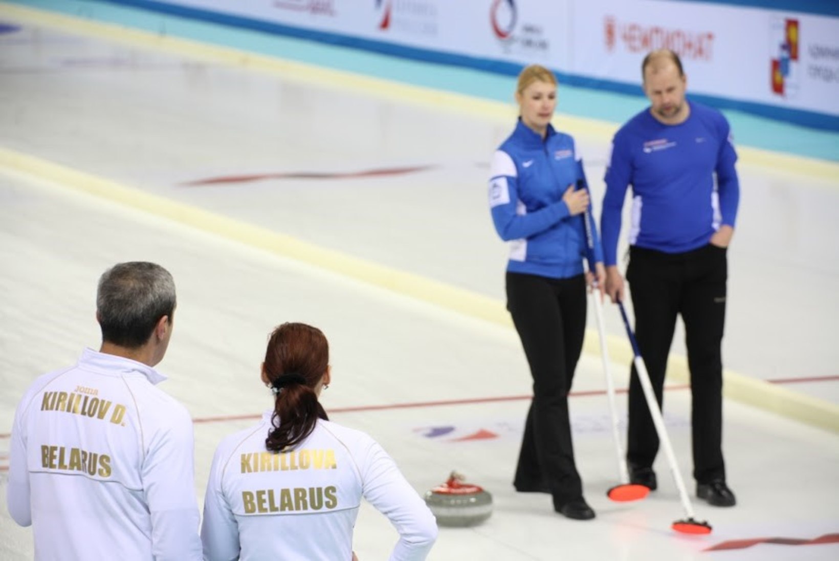 FOTOUUDIS: Eesti curlinguvõistkond on jõudnud MMil veerandfinaali lävele