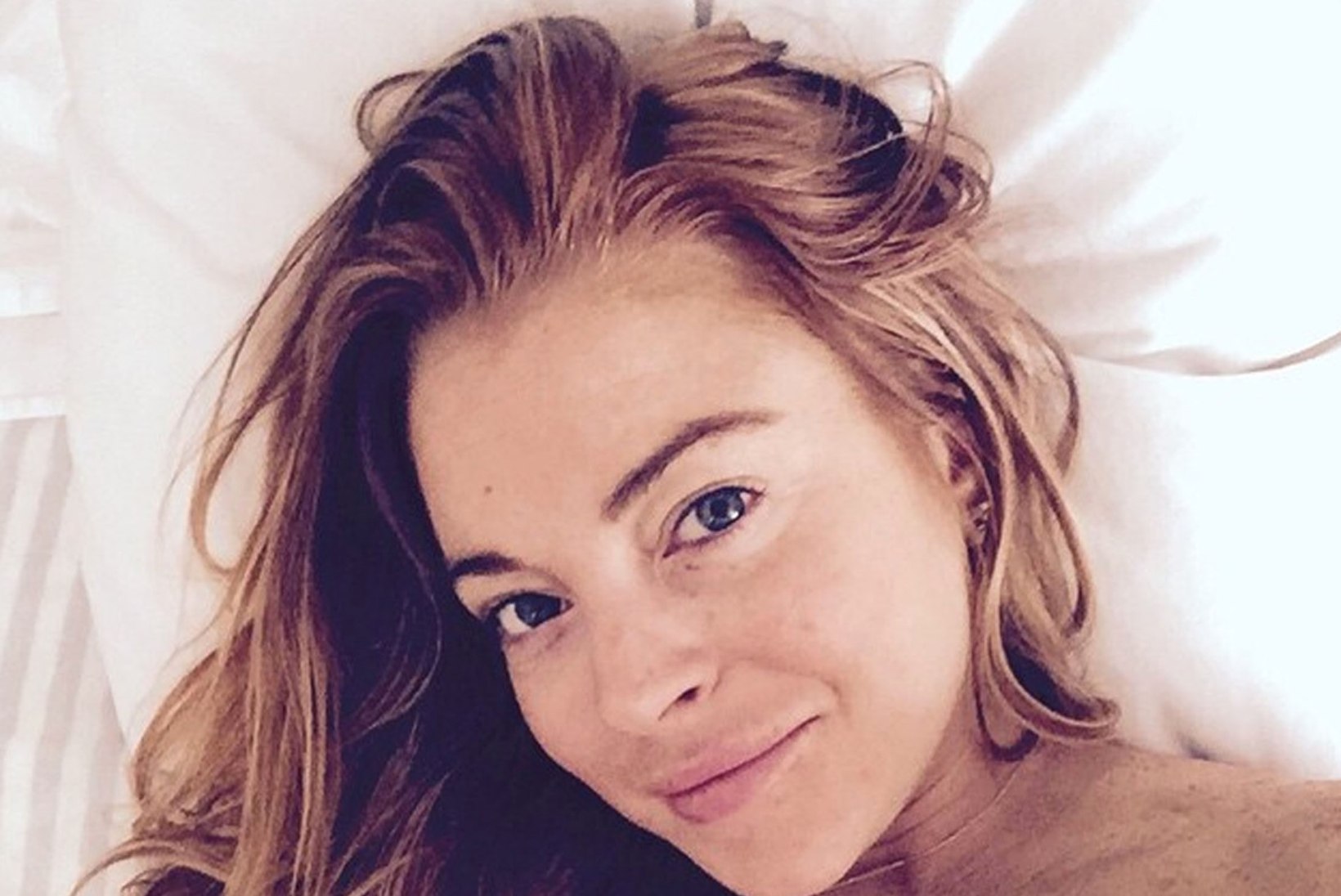 KEELEOSKUS TULEB KASUKS: Lindsay Lohan postitas Instagrami pahaaimamatult sõnumi, mis sõimas lugejaid eesliteks