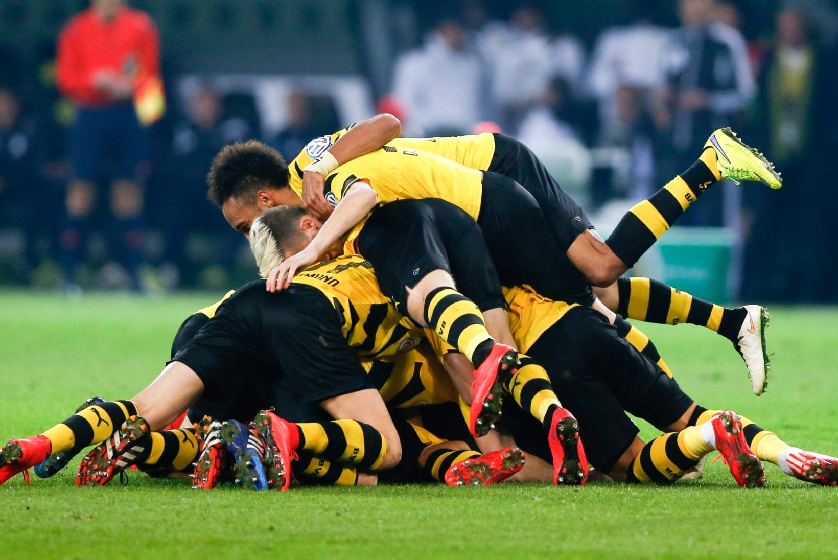VIDEO: Dortmundi Borussia võitis põnevusmängu ja pääses karikasarjas poolfinaali