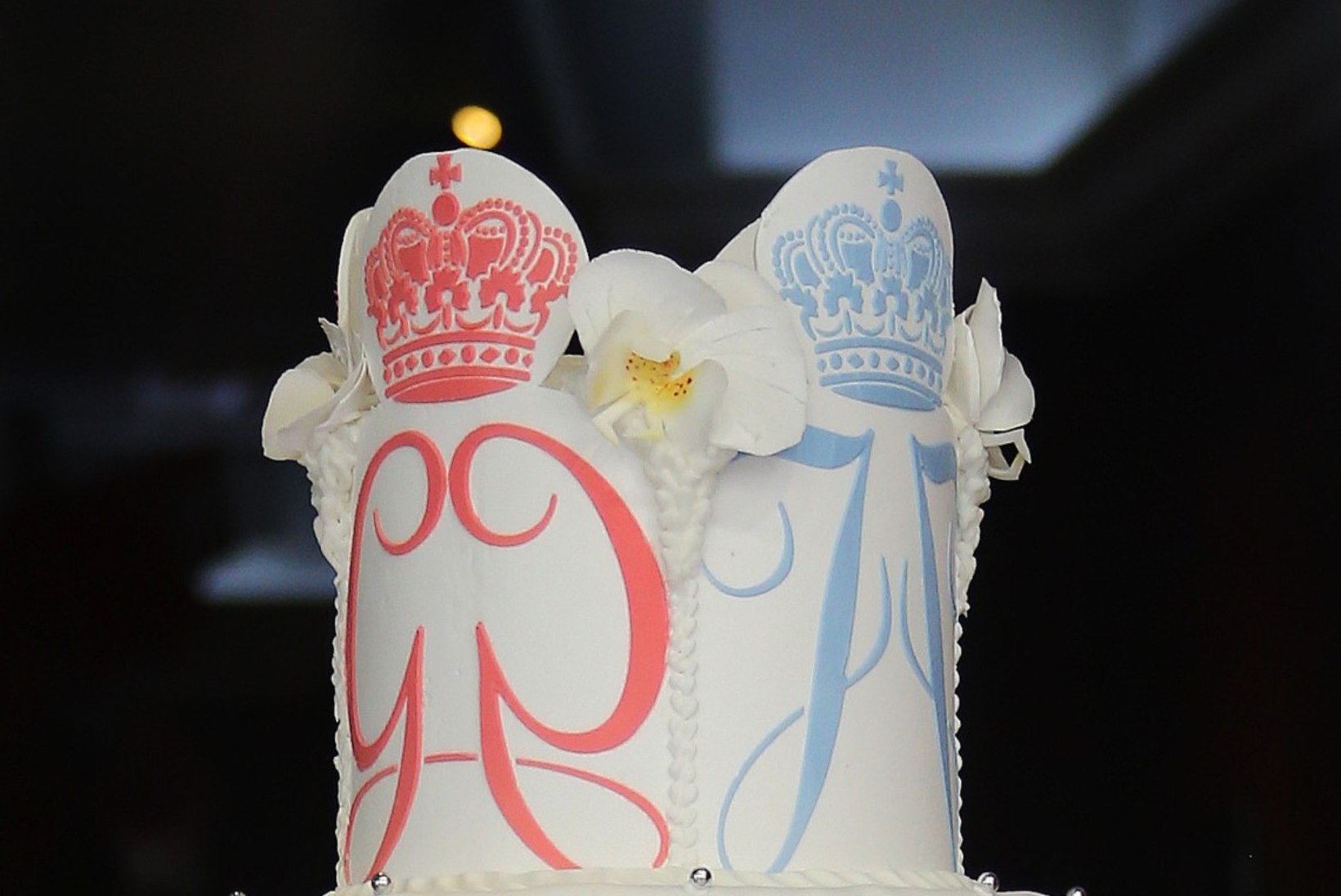 FOTOD | Monaco printsile ja printsessile küpsetati ristimispeoks kuninglik tort!
