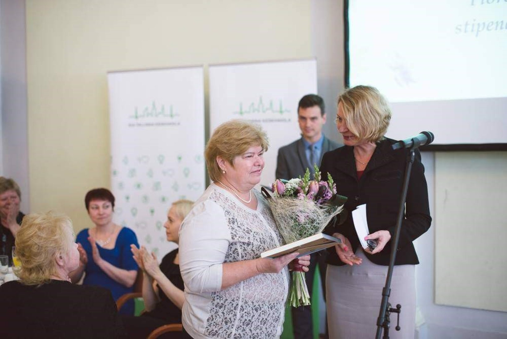 Ida-Tallinna keskhaiglas tunnustati parimaid õendus- ja hooldustöötajaid