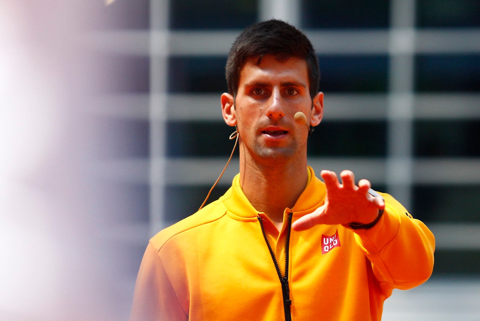 VIDEO | Novak Djokovic mängis "tulega" ja oli lähedal tõsisele silmavigastusele