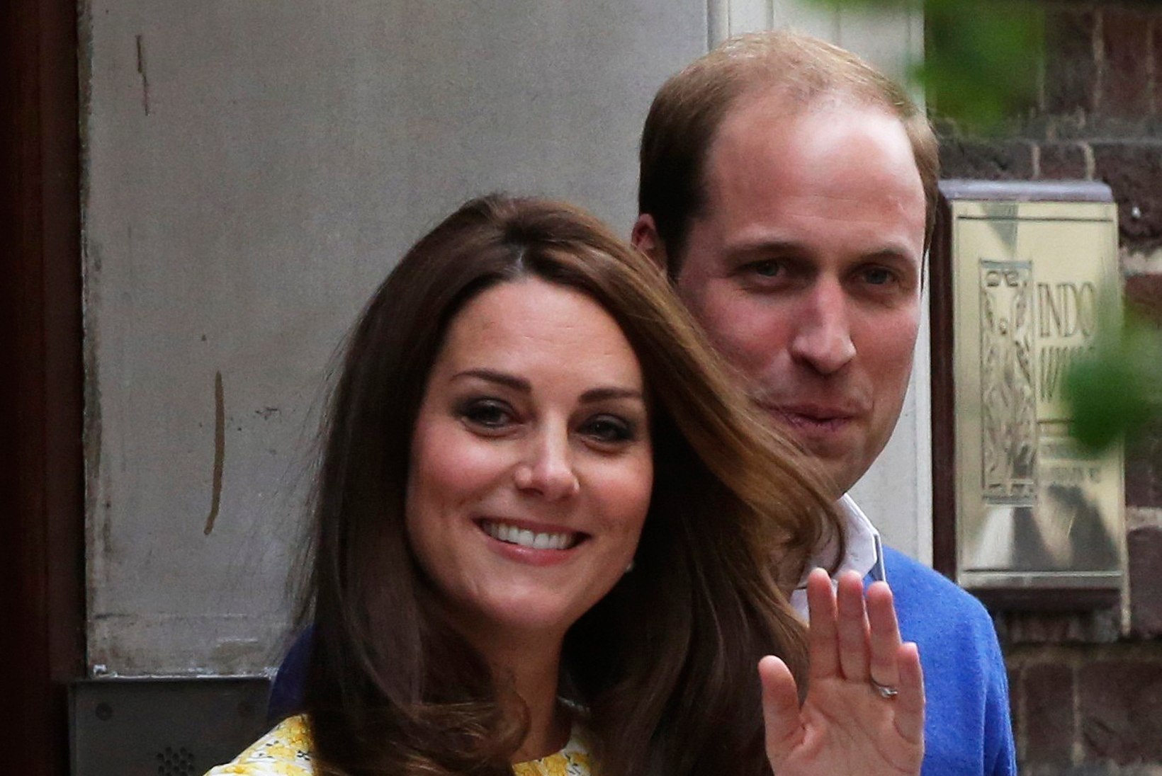 FOTOD: Prints William ja hertsoginna Catherine näitasid rahvale tütrekest