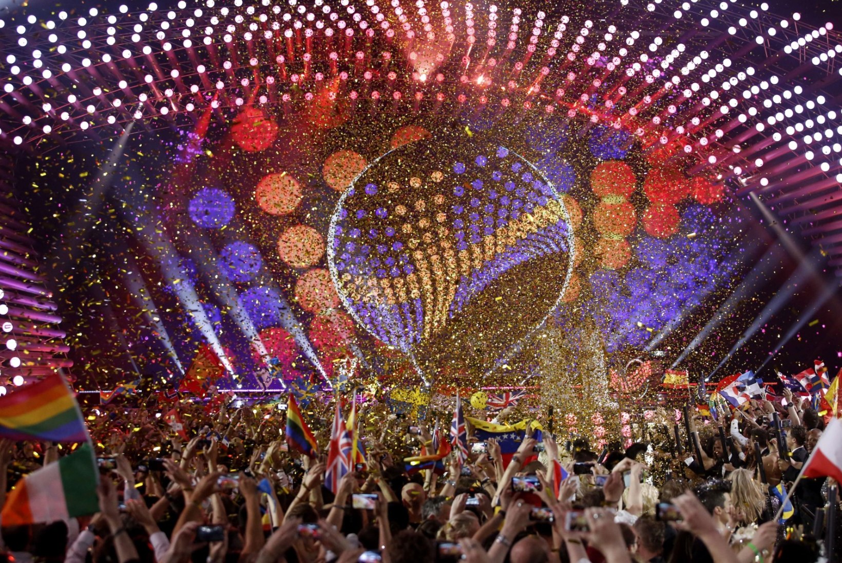 Eurovisioni võitja Måns Zelmerlöw: ma nutsin, kui hääletusel Venemaast möödusime