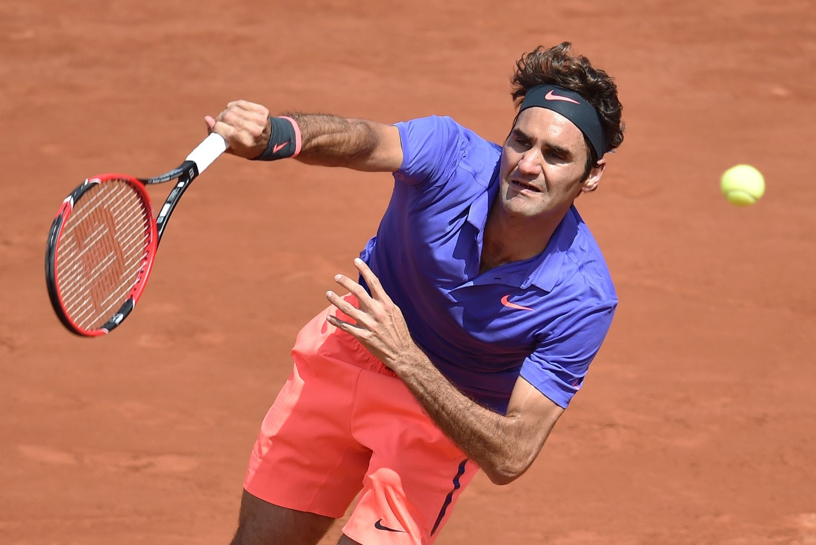 Šveitslased Federer ja Wawrinka kindlalt edasi