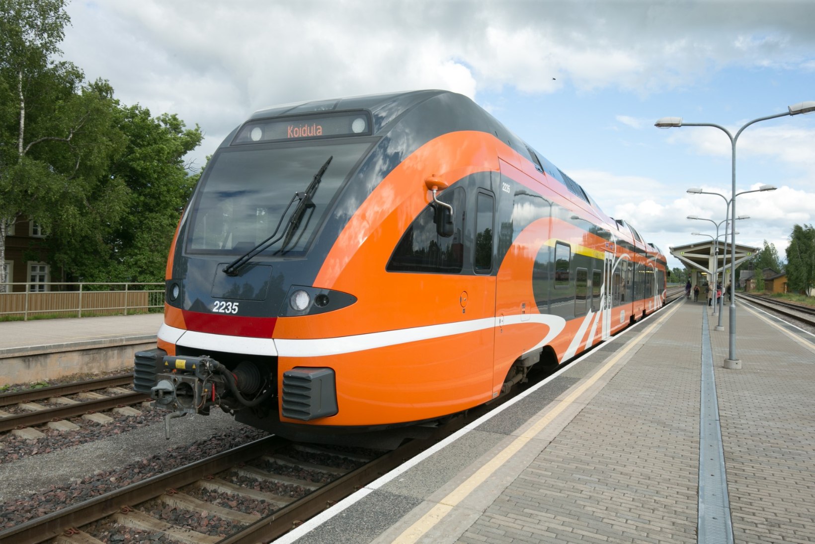 OTSUSTATUD: tallinlased saavad Elroni rongides Tallinna piires tasuta sõita veel vähemalt aasta