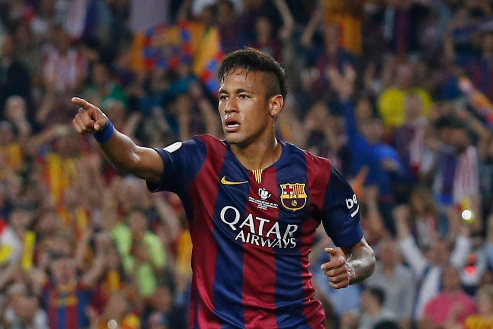 Neymar ja Tevez võivad Meistrite Liiga finaalis ajalugu teha