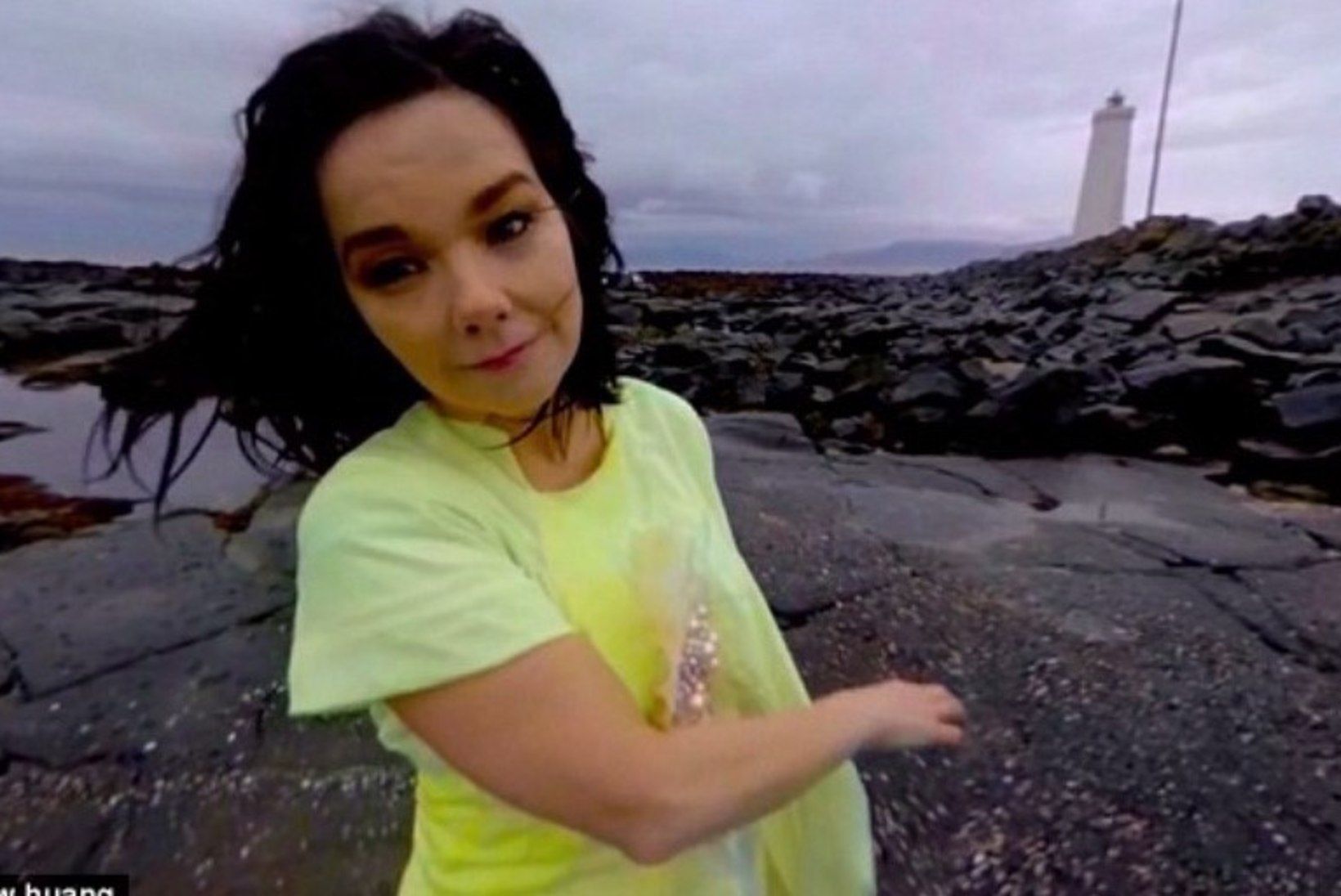 SIRE JA NOORUSLIK: 49-aastane Björk pole päevagi vananenud