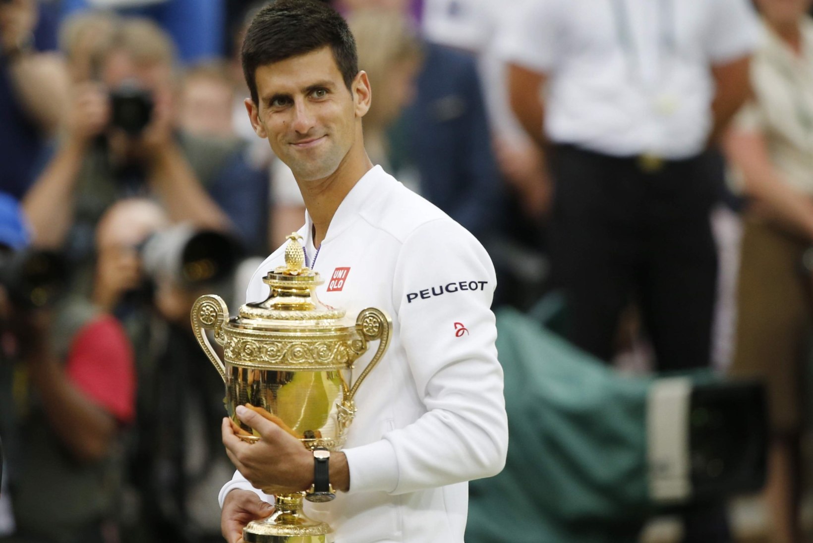 Djokovic purustas Federeri alistamisega Wimbledoni publiku südamed
