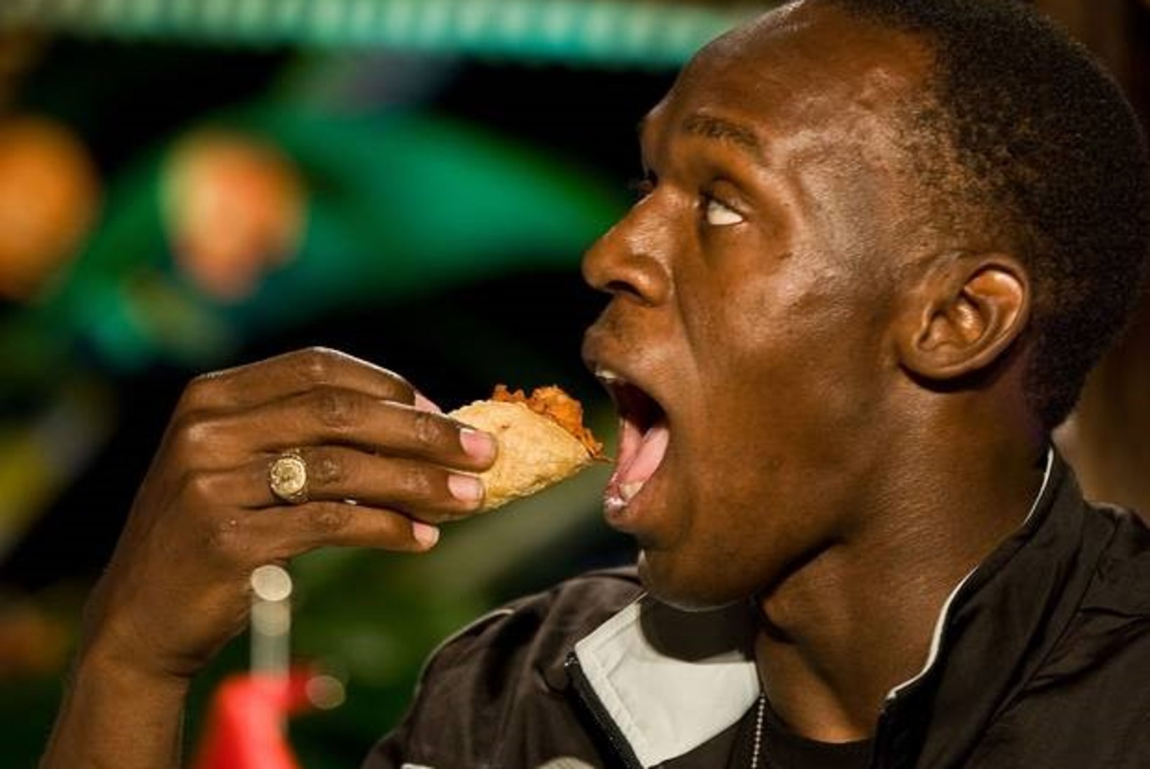 Usain Bolt ohverdab karjääri jätkamise nimel kiirtoidu: nagitsatega on lõpp!
