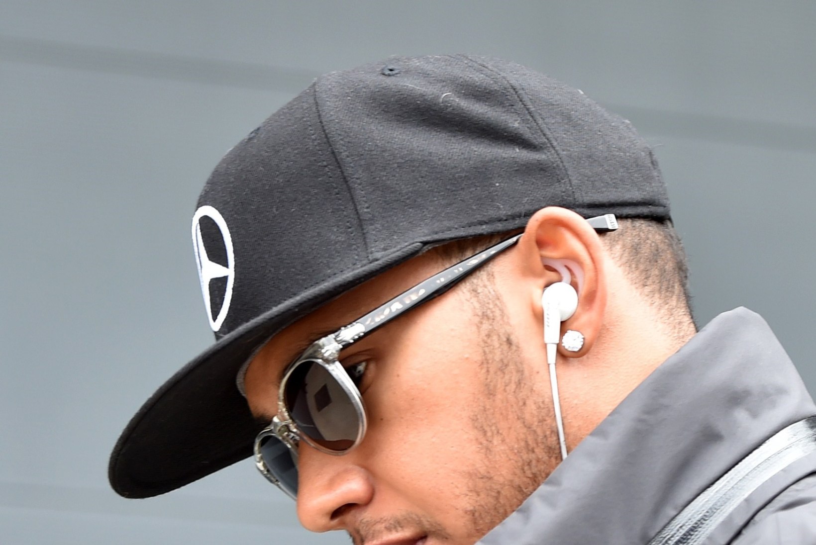 FOTOUUDIS | Vaata, kuidas tähistas Lewis Hamilton kvalifikatsioonivõitu?