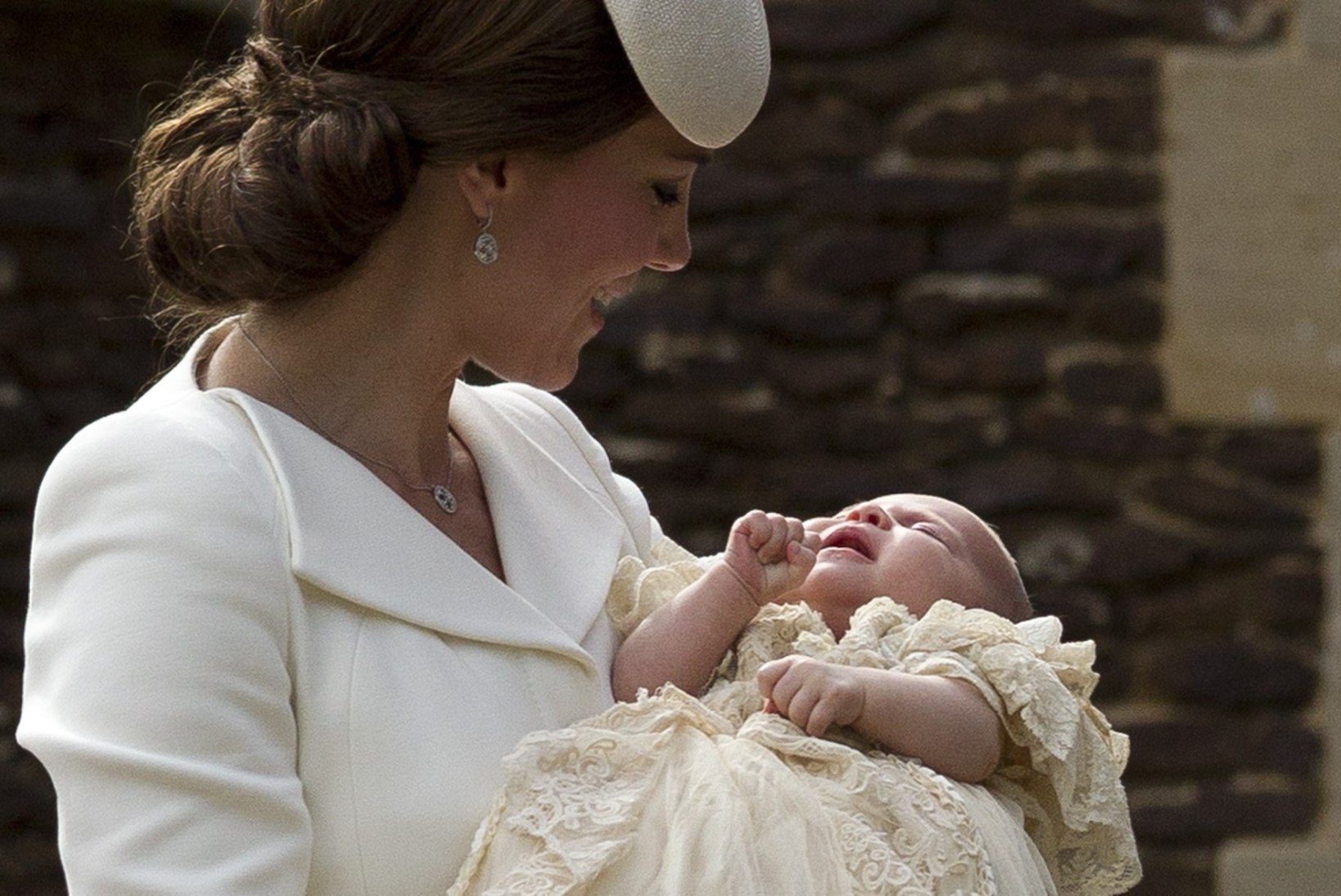 GALERII | Briti kuningakoda pidas printsess Charlotte'i ristseid