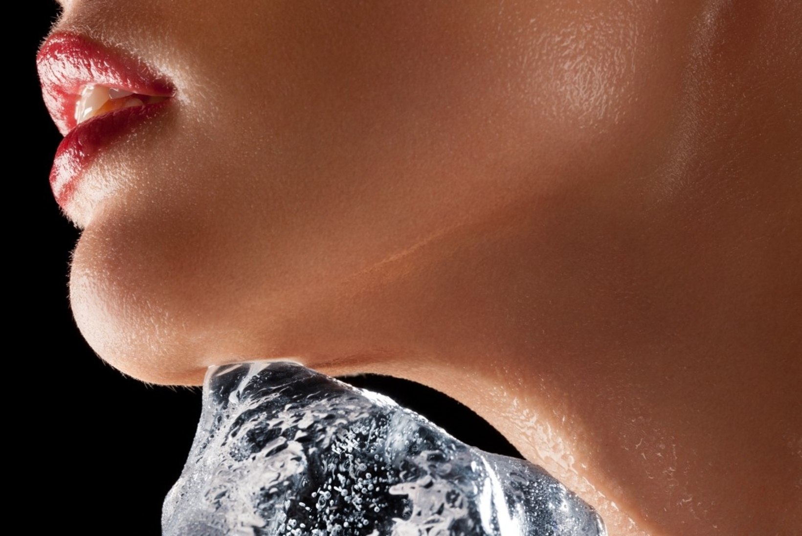 Neli viisi, kuidas jääkuubikuid oma naha tervise nimel kasutada
