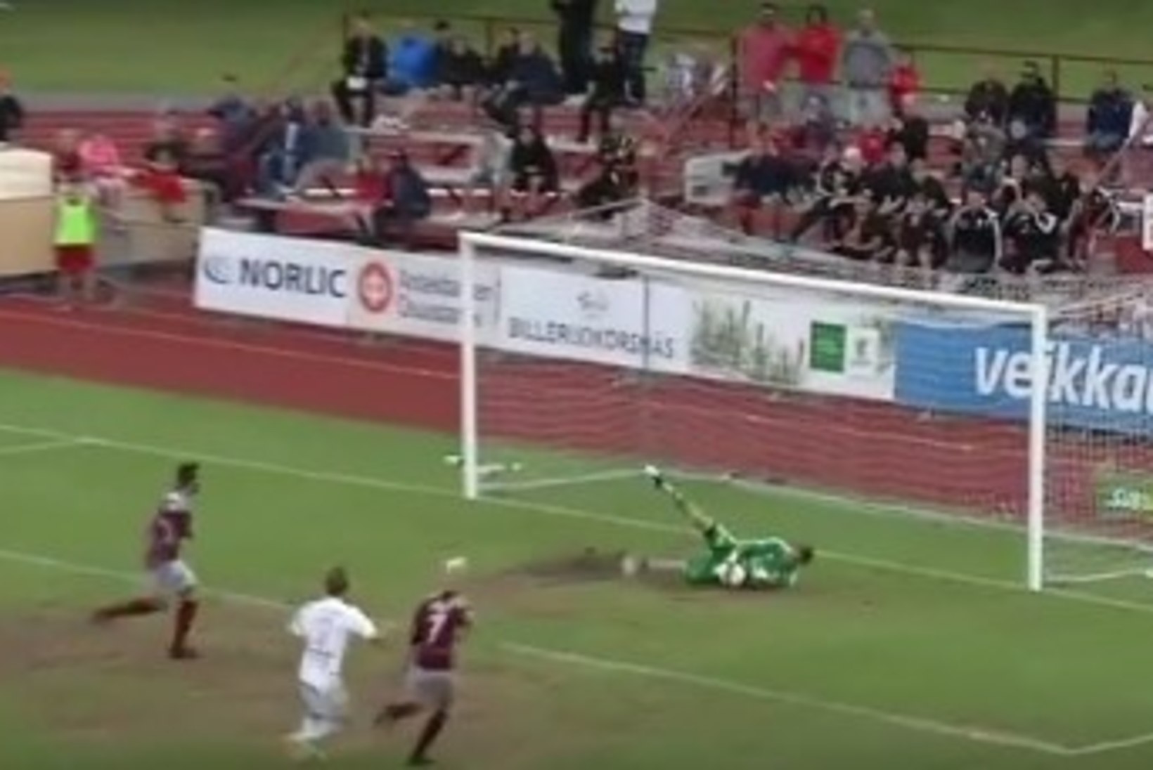 VIDEO | Mihkel Aksalu püüdis Soome liigas penalti