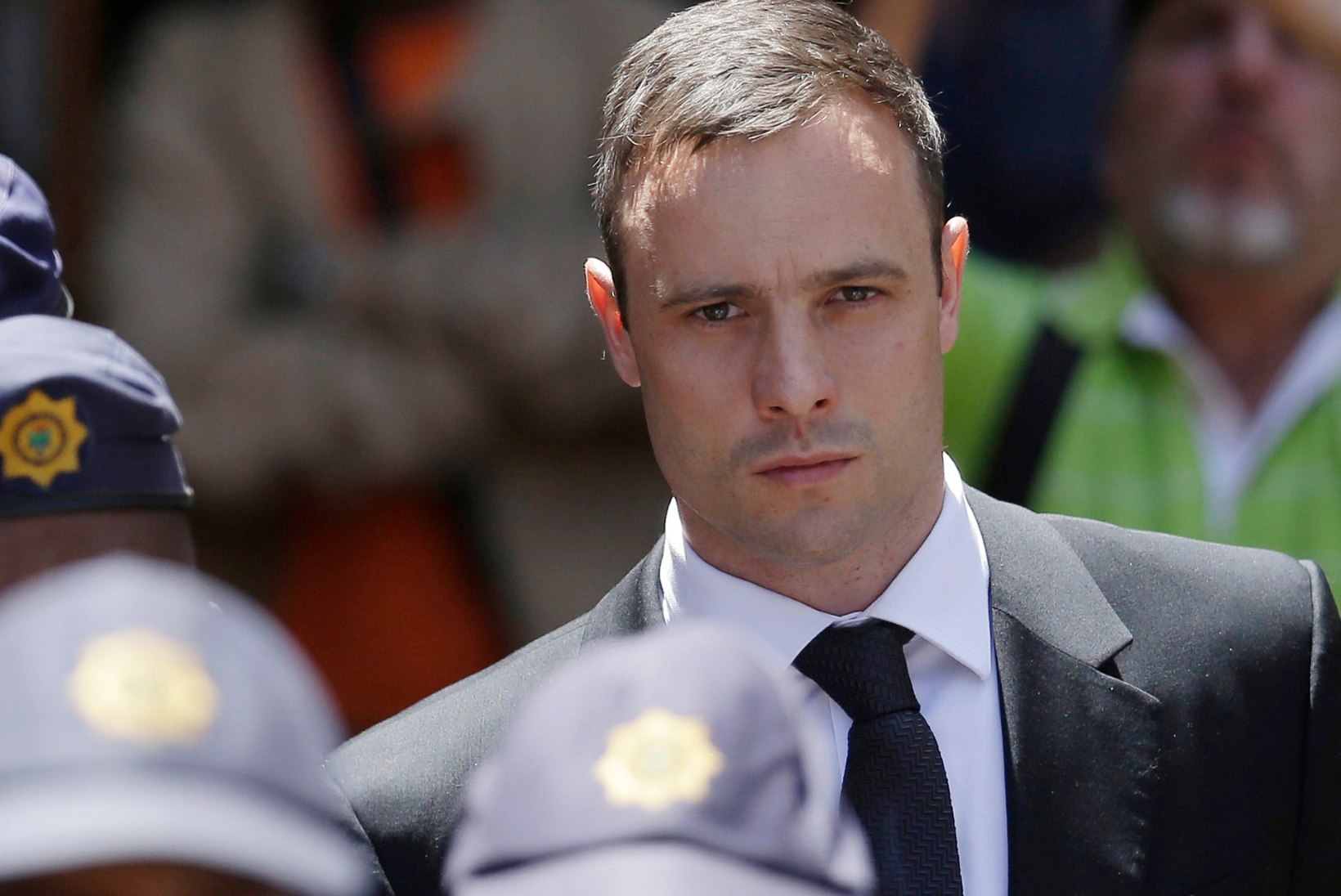 Oscar Pistorius pääseb nädala pärast vanglatrellide tagant välja