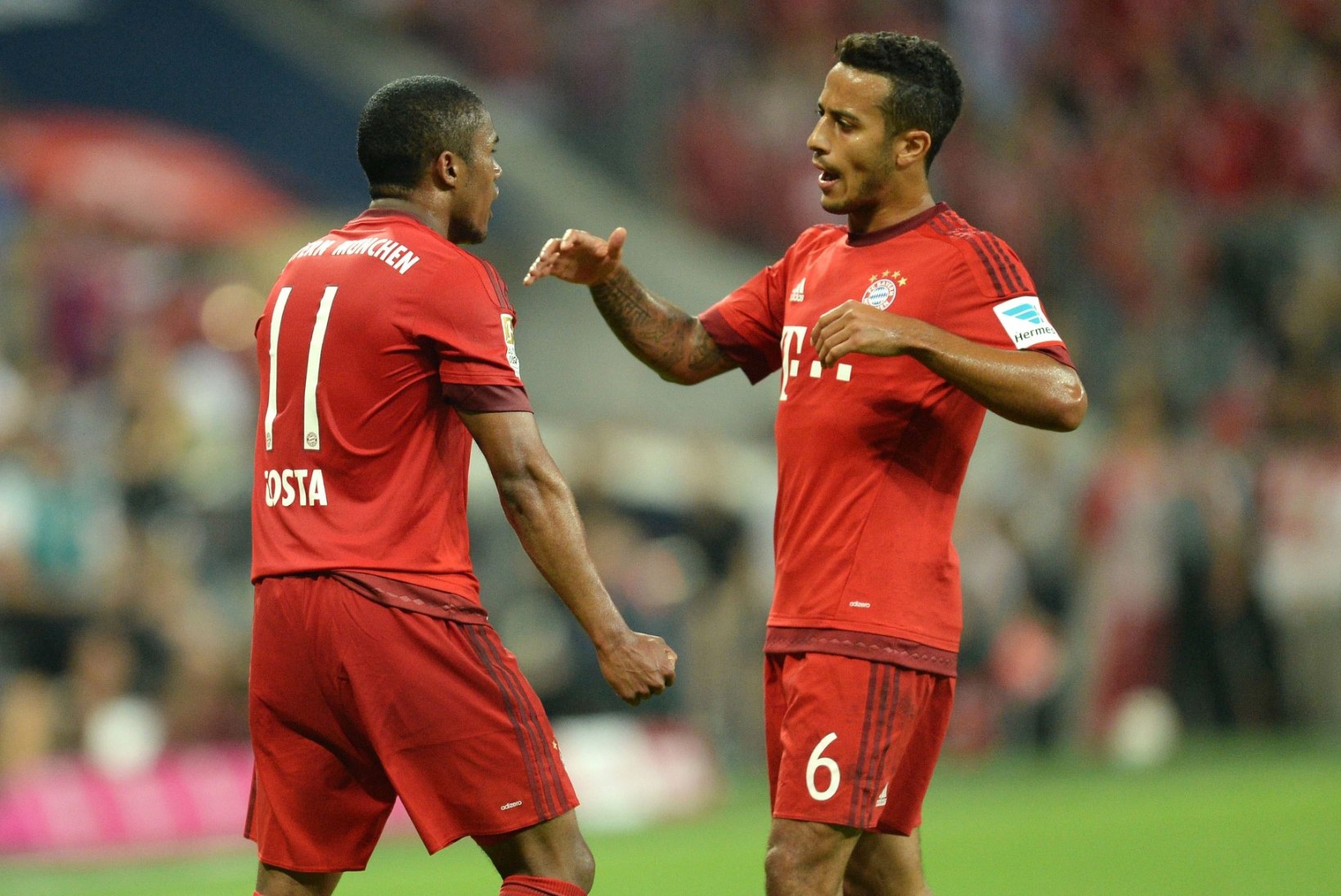 GALERII | Müncheni Bayern alustas liigahooaega tõelise jõudemonstratsiooniga