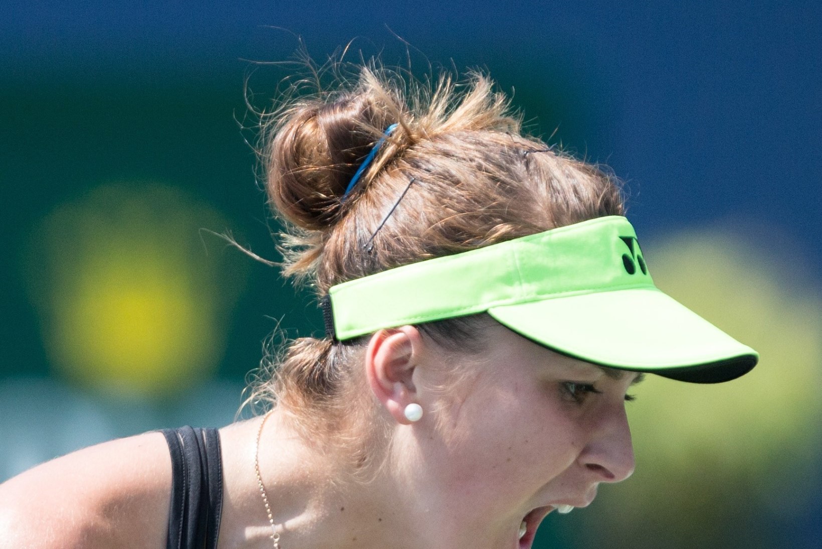 GALERII | Tennisemaailma kihama pannud 18-aastane šveitslanna jäigi Toronto tippturniiril löömatuks