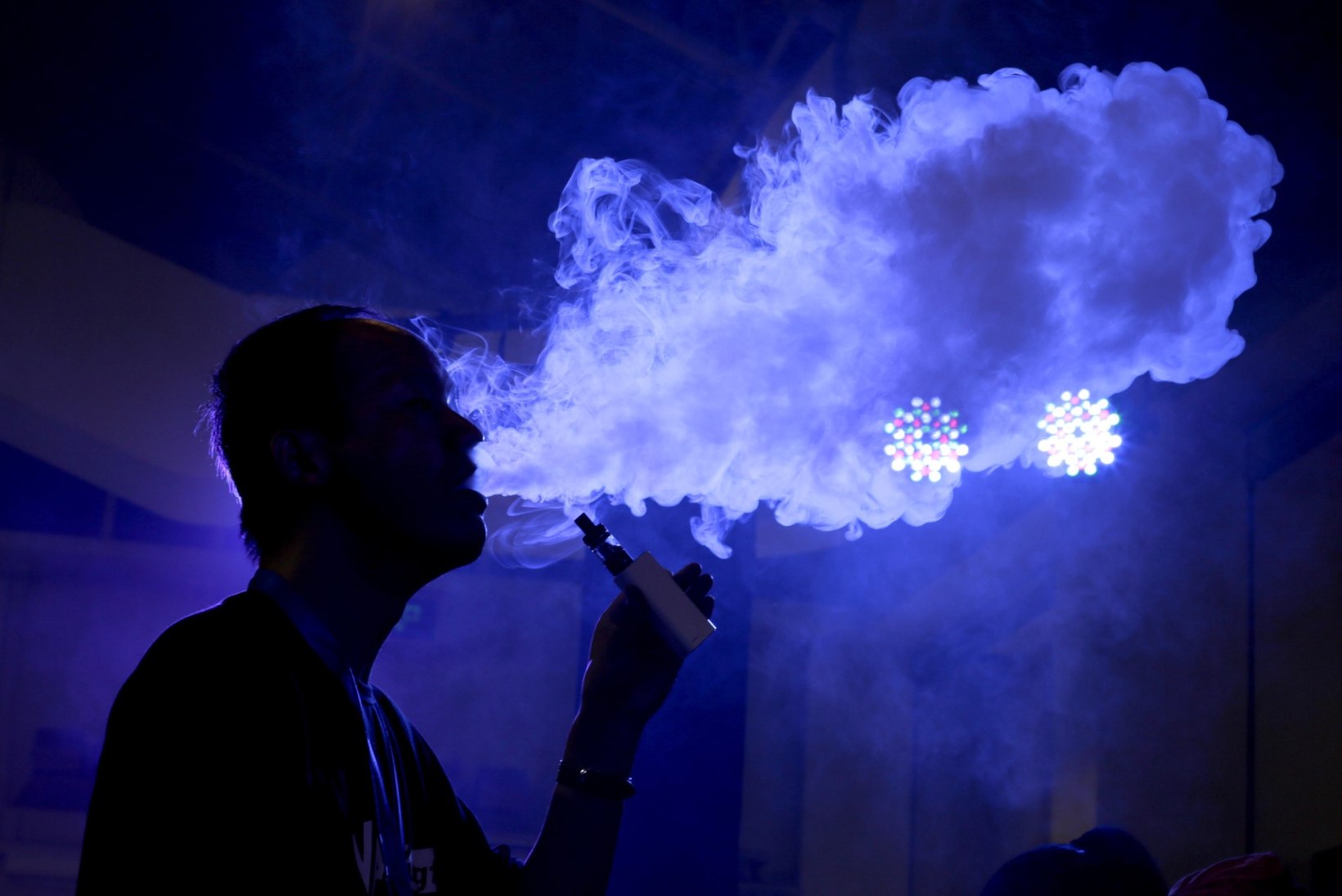 Briti teadlased: e-sigaretid ei pane teismelisi suitsetama
