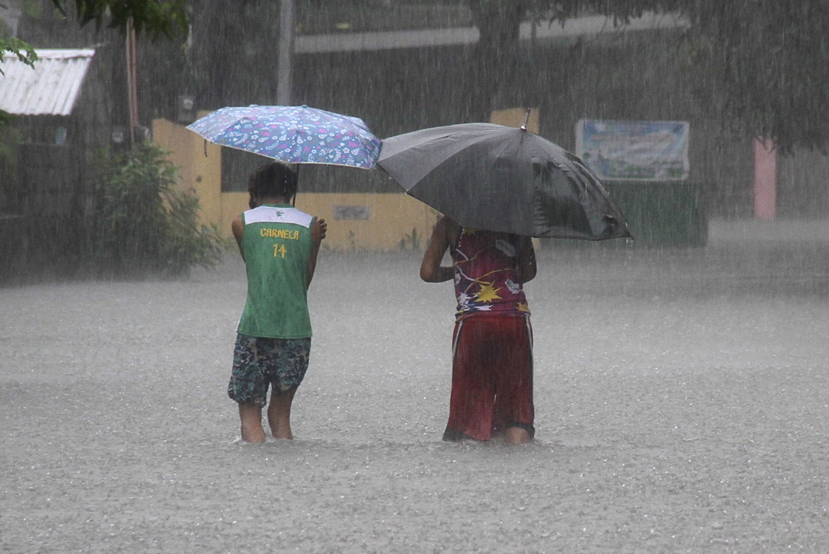 FOTOD | Filipiine tabanud taifuunis hukkus vähemalt kümme inimest