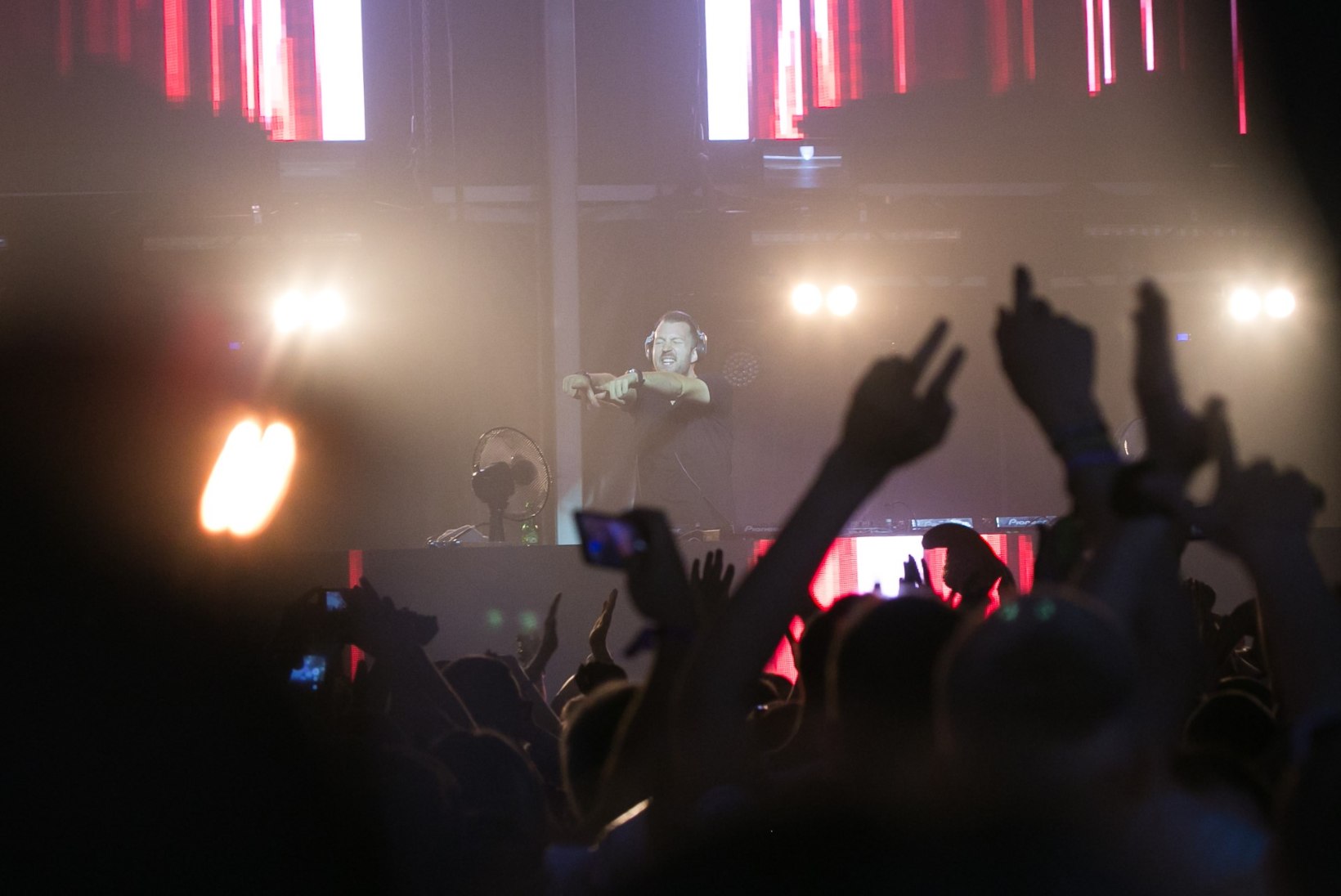 FOTOD | Brennan Heart hullutas Weekend Festivalil hardstyle'i fänne