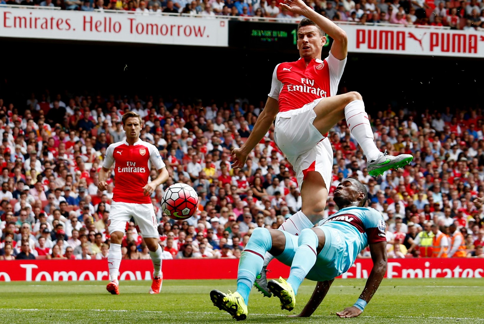 GALERII | Arsenal alustas hooaega kuiva kaotusega 