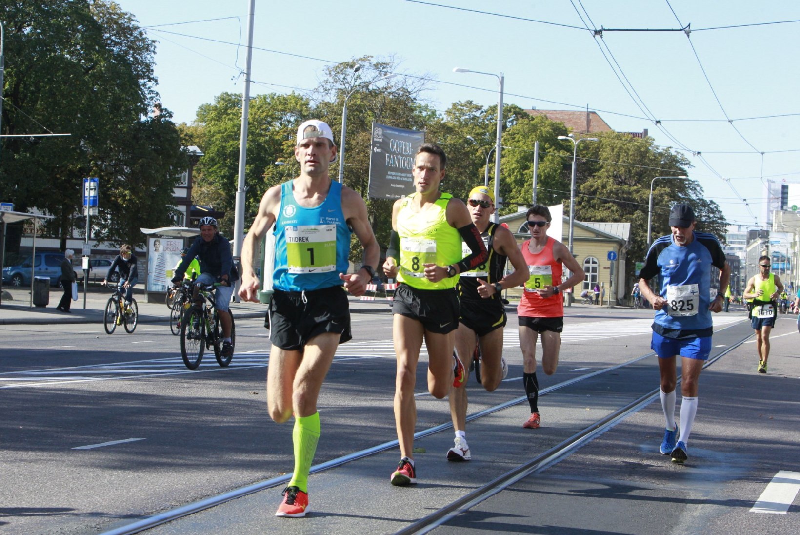 GALERII | Üle 3000 jooksuhuvilise alustas Tallinna Maratoni poolmaratoni. Kas ka sinu sõber, tuttav või sugulane?