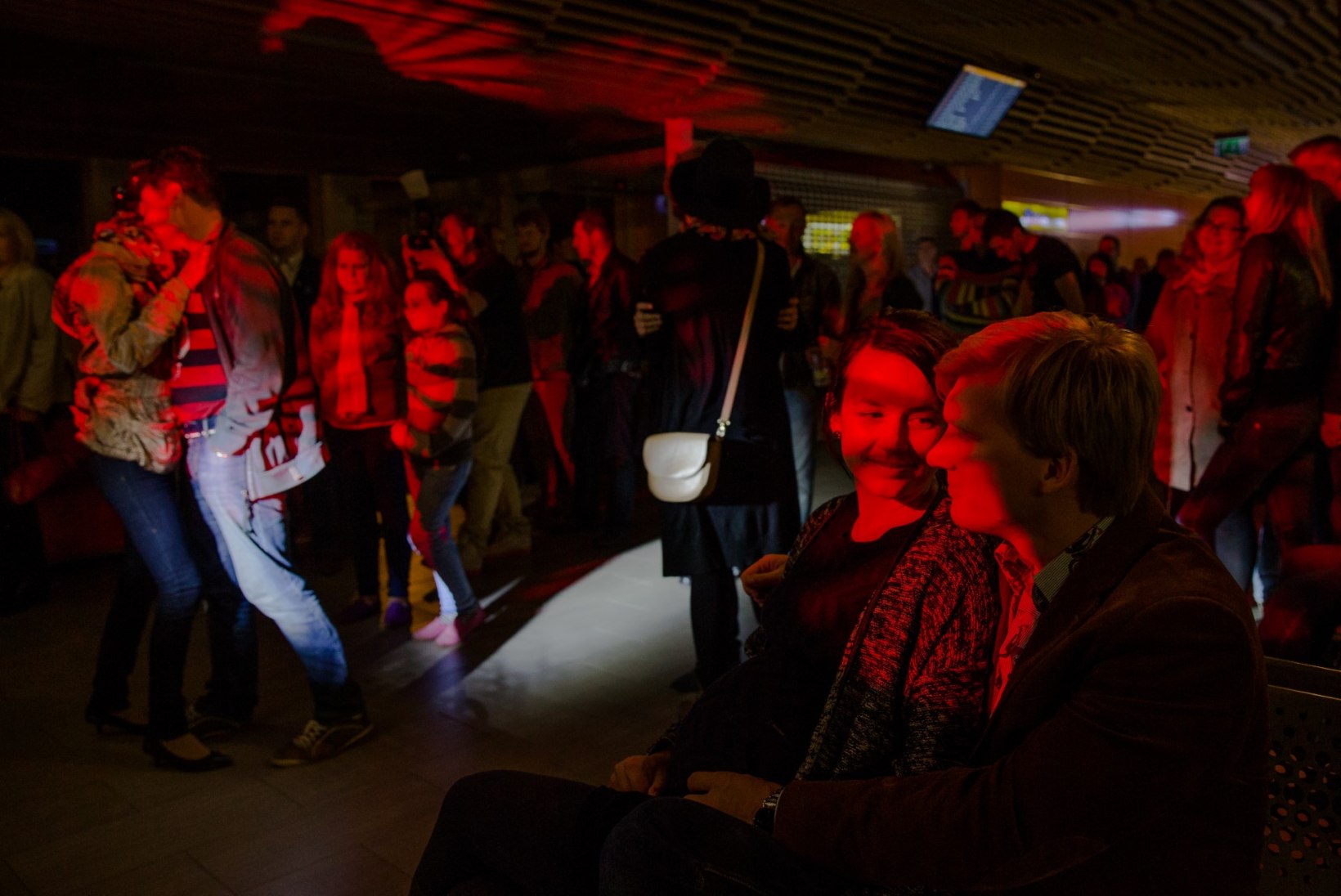 Tallinna bussijaamast sai üheks õhtuks tõeline ööklubi