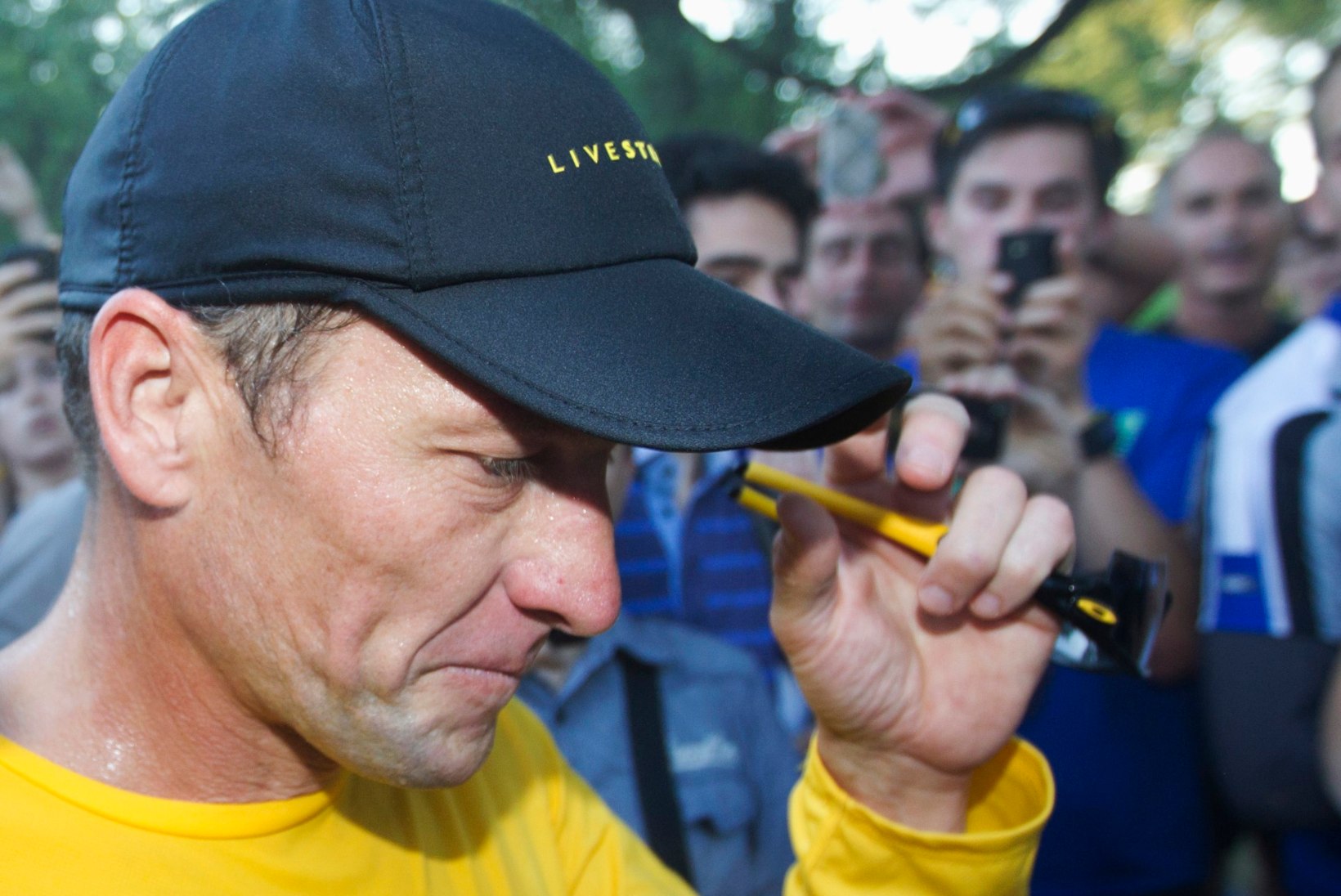 Lance Armstrong pidi maksma miljonitesse ulatuva valuraha